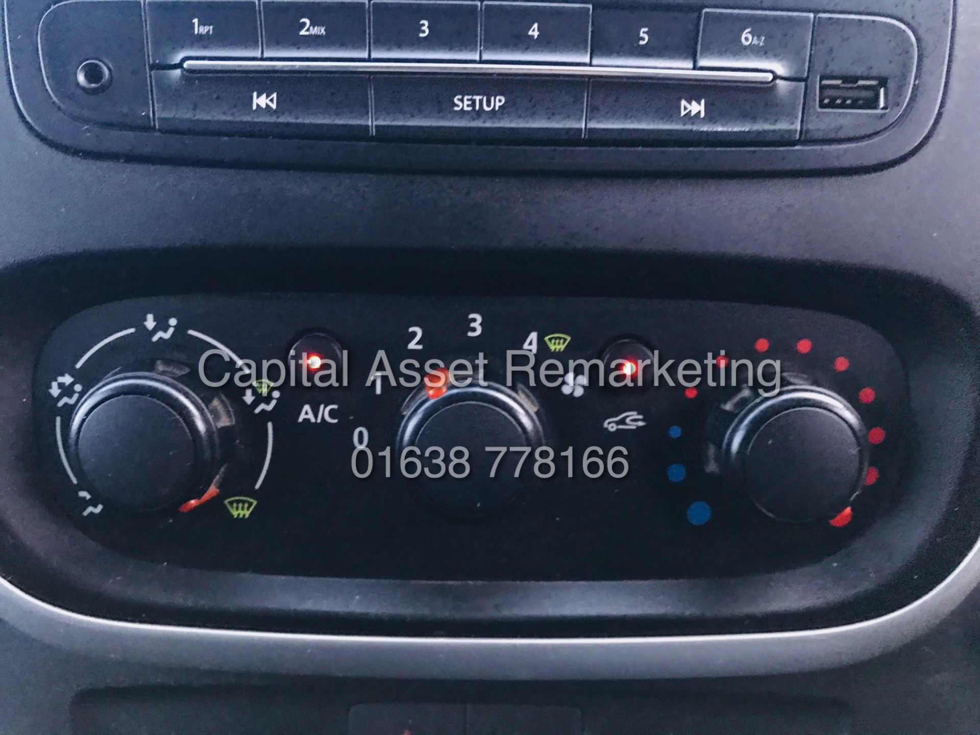 (ON SALE) VAUXHALL VIVARO "SPORT" LWB - 65 REG - AIR CON - MET PAINT - CRUISE - PARKING SENSORS - Image 13 of 17