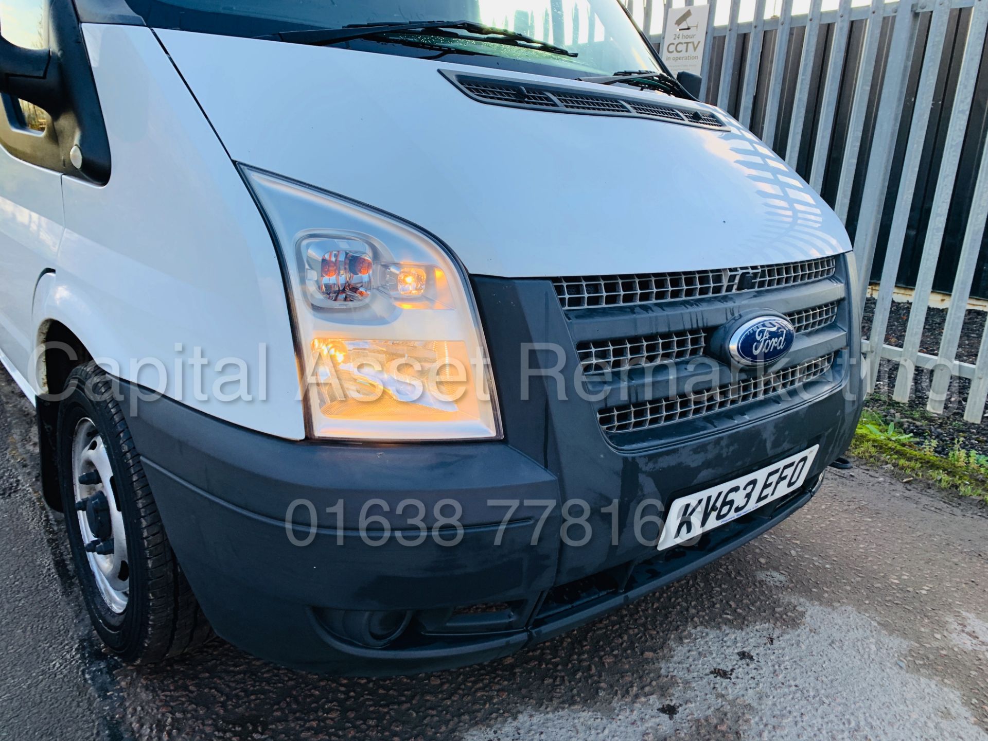 FORD TRANSIT 100 T280 FWD *SWB - PANEL VAN* (2014 MODEL) '2.2 TDCI - 100 BHP - 6 SPEED' (1 OWNER) - Bild 12 aus 32