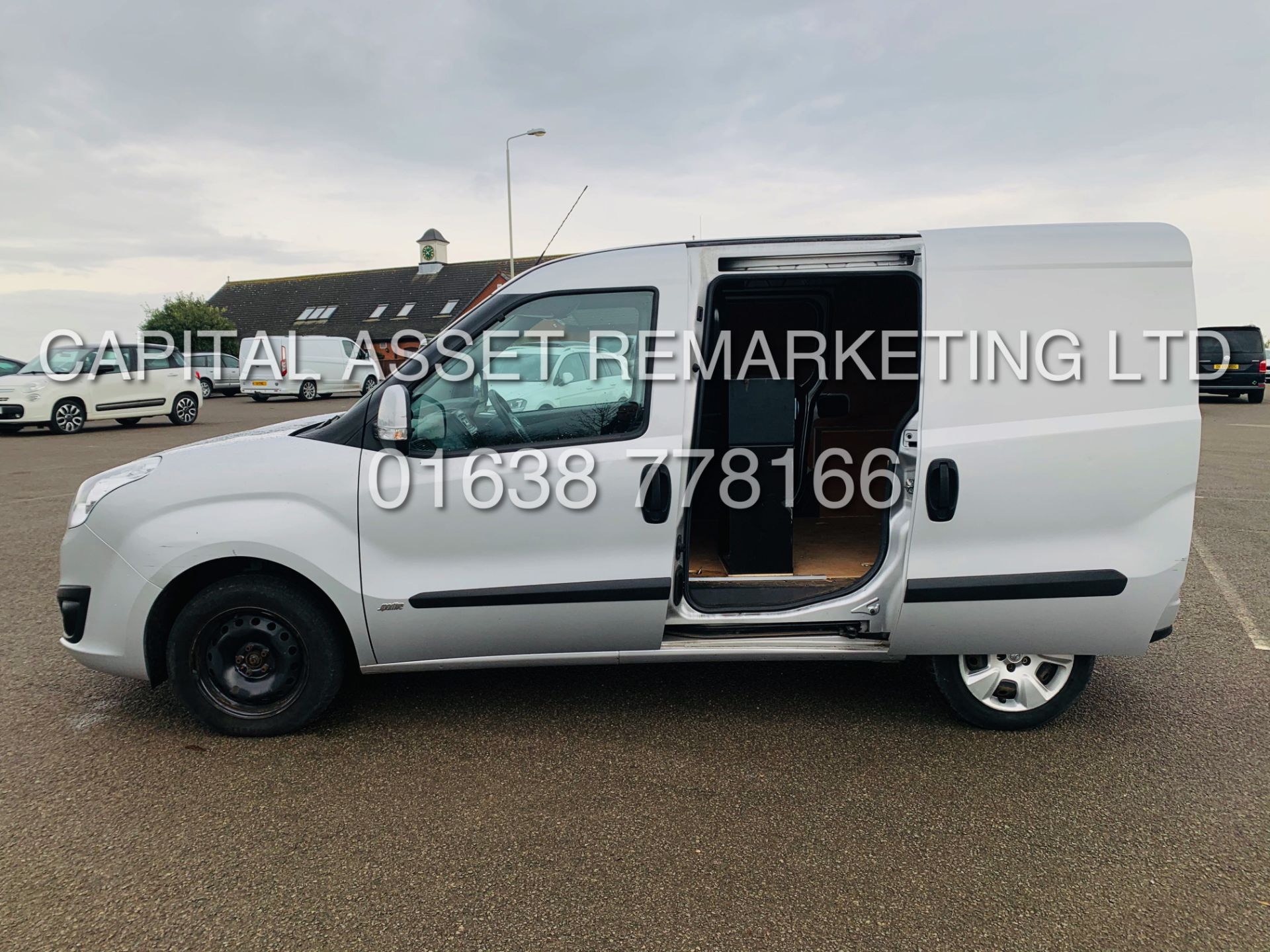 (On Sale) VAUXHALL COMBO 2000 CDTI *SPORTIVE* SWB - PANEL VAN (2015 - NEW MODEL) *AIR CON* (1 OWNER) - Image 13 of 23