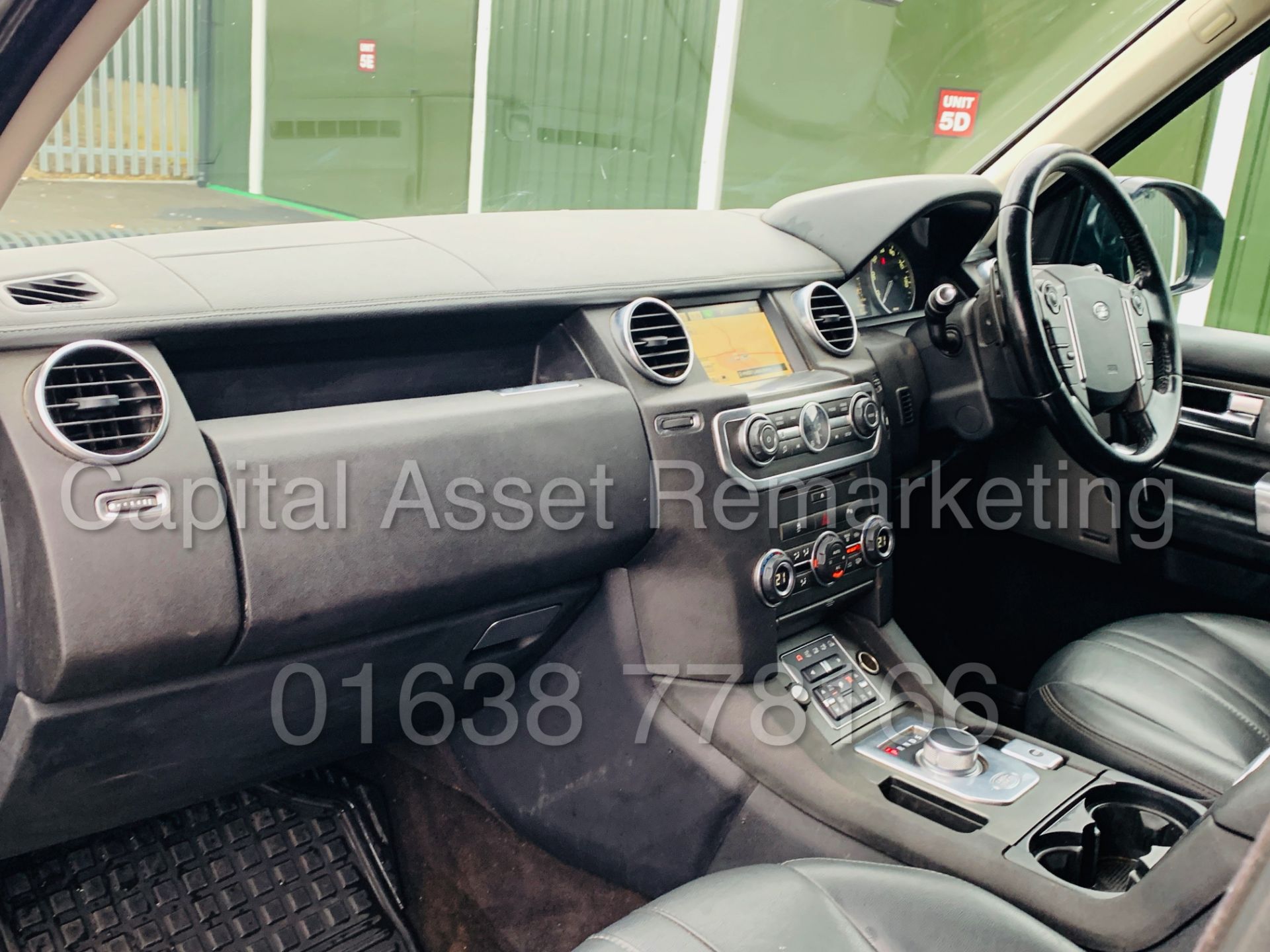 LAND ROVER DISCOVERY 4 *XS EDITION* UTILITY COMMERCIAL (2014) '3.0 SDV6 - 8 SPEED AUTO' *TOP SPEC* - Bild 18 aus 49