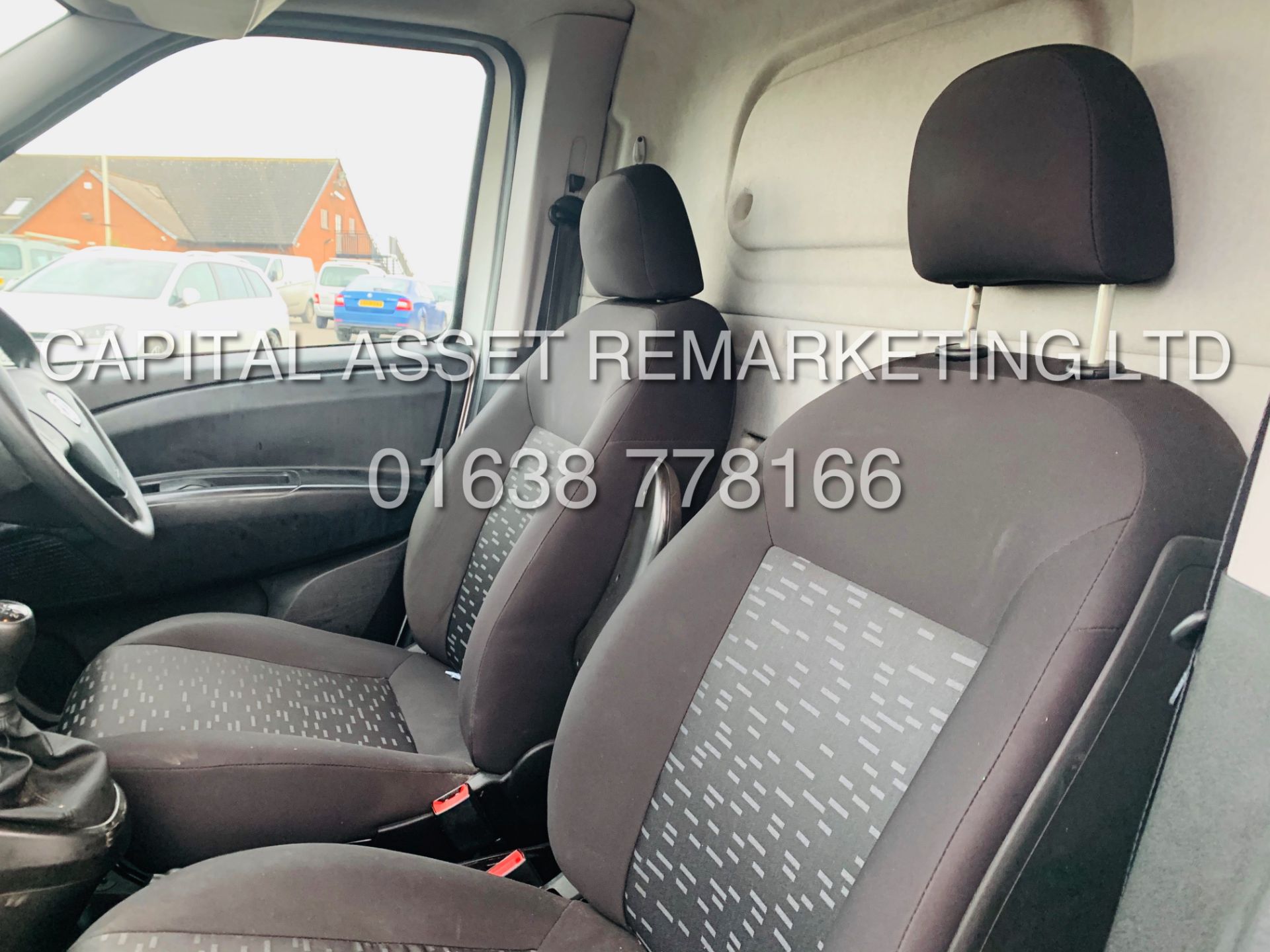 (On Sale) VAUXHALL COMBO 2000 CDTI *SPORTIVE* SWB - PANEL VAN (2015 - NEW MODEL) *AIR CON* (1 OWNER) - Image 14 of 23