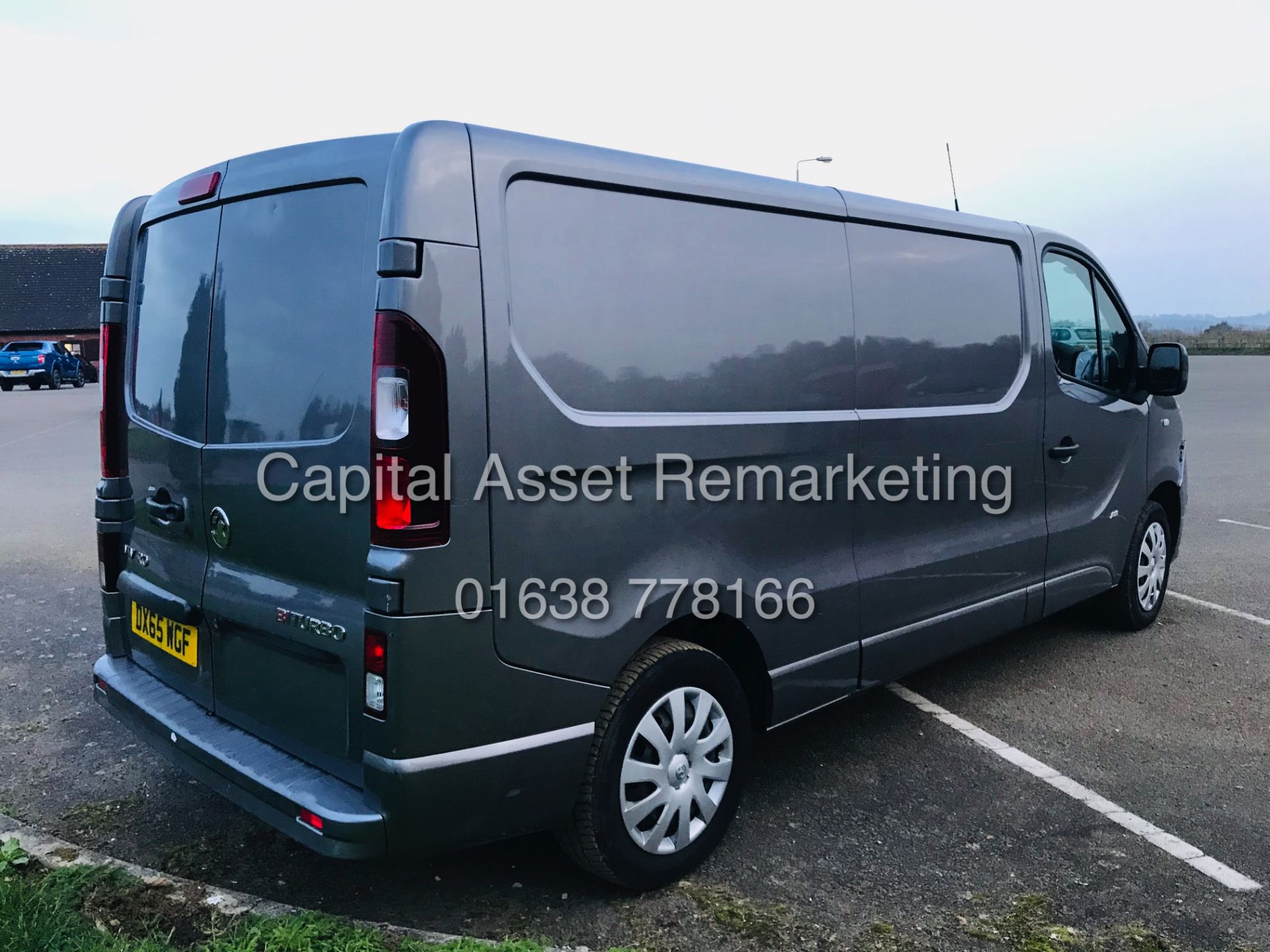 (ON SALE) VAUXHALL VIVARO "SPORT" LWB - 65 REG - AIR CON - MET PAINT - CRUISE - PARKING SENSORS - Image 6 of 17