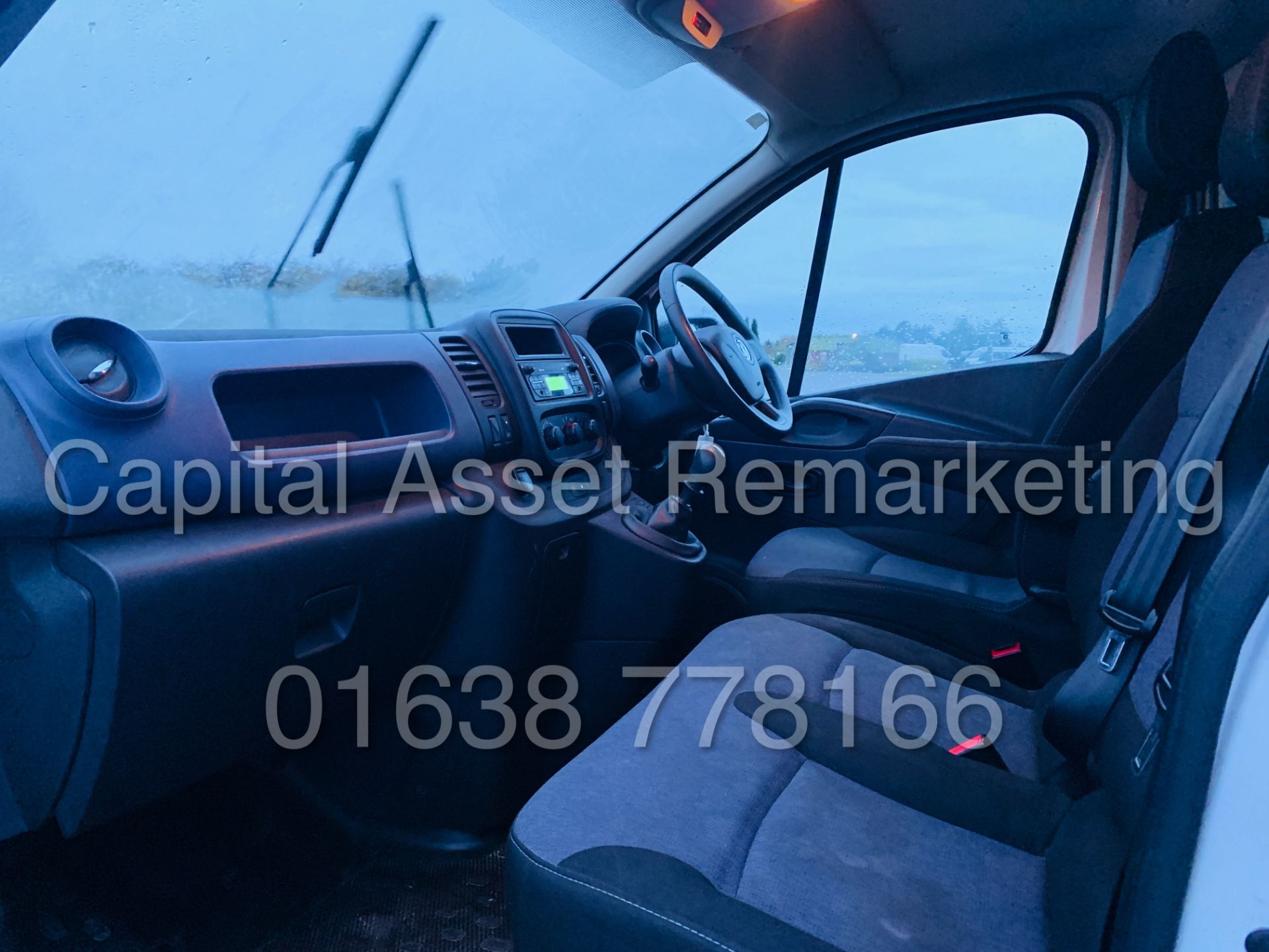 (On Sale) VAUXHALL VIVARO *SWB -PANEL VAN* (2015 - NEW MODEL) '1.6 CDTI - 6 SPEED' (1 COMPANY OWNER) - Image 16 of 33