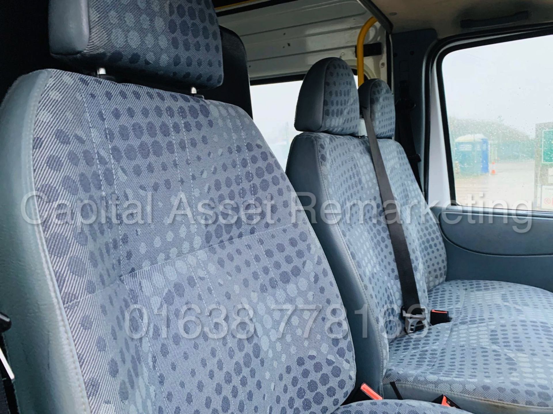FORD TRANSIT T350 *LWB - 7 SEATER MESSING UNIT* (2014 MODEL) '2.4 TDCI - 6 SPEED' (1 OWNER) *TOILET* - Image 17 of 30