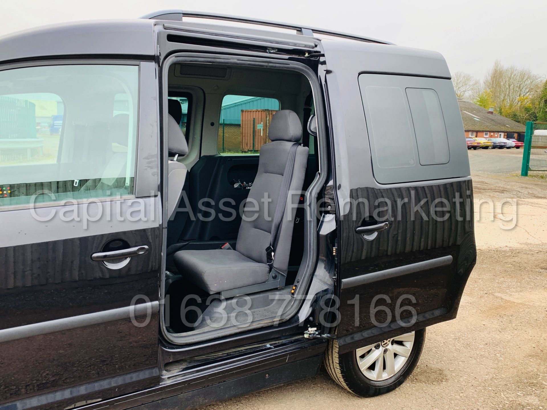 VOLKSWAGEN CADDY C20 *LIFE* DISABILITY ACCESS /WAV (2011) '1.6 TDI - AUTO' *A/C* (35,000 MILES ONLY) - Image 27 of 41