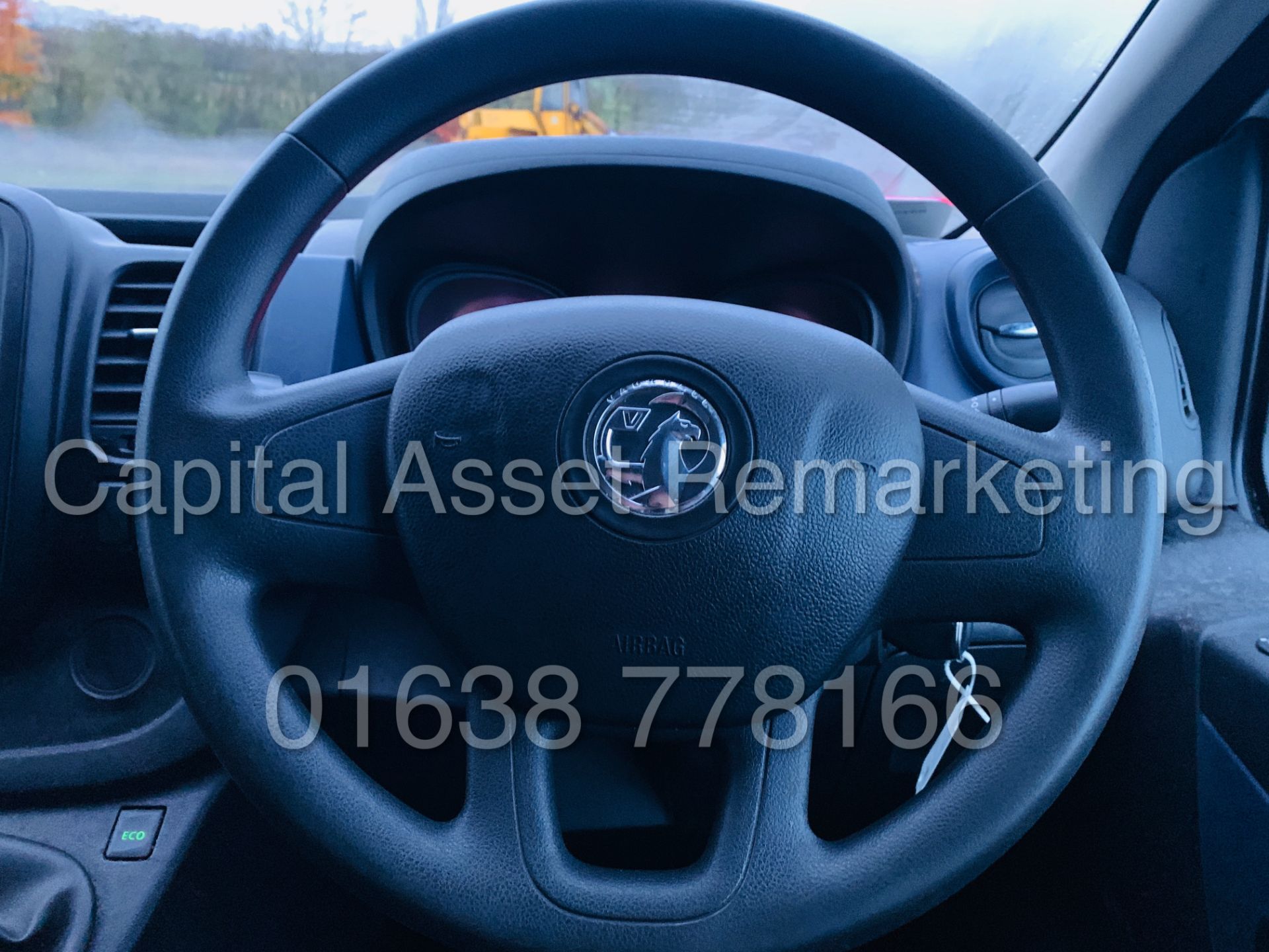 (On Sale) VAUXHALL VIVARO *SWB -PANEL VAN* (2015 - NEW MODEL) '1.6 CDTI - 6 SPEED' (1 COMPANY OWNER) - Image 32 of 33