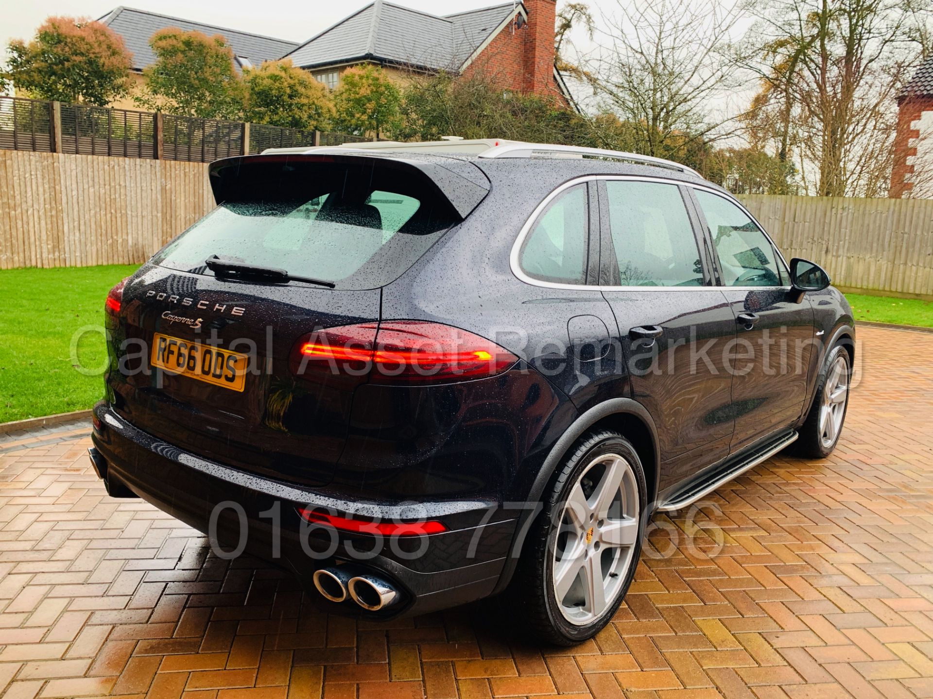 (ON SALE) PORSCHE CAYENNE V8D-S TIPTRONIC(S) 1 OWNER (2017 MODEL) MASSIVE SPEC *SAT NAV* PAN ROOF - Image 12 of 79