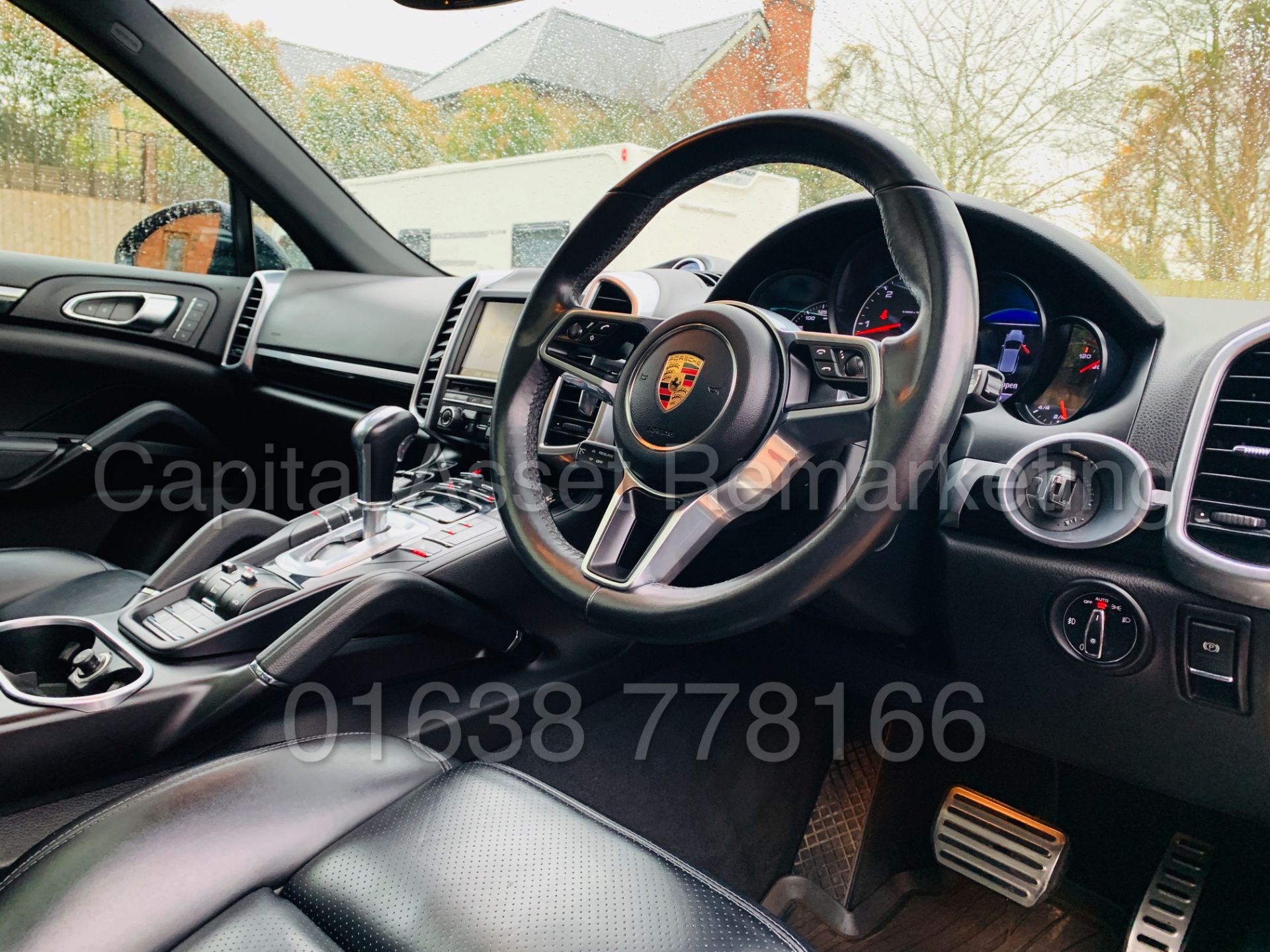 (ON SALE) PORSCHE CAYENNE V8D-S TIPTRONIC(S) 1 OWNER (2017 MODEL) MASSIVE SPEC *SAT NAV* PAN ROOF - Image 59 of 79