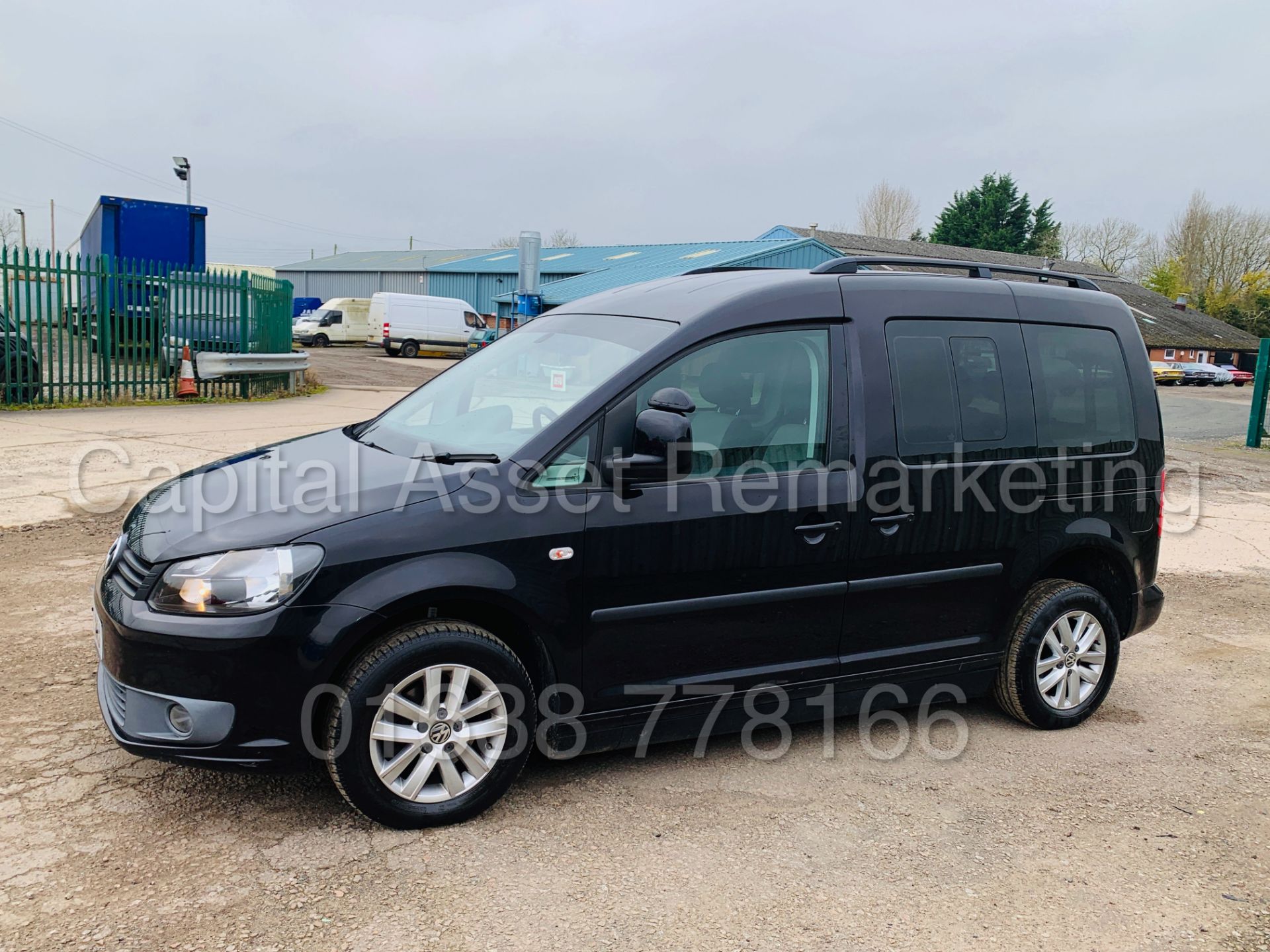 VOLKSWAGEN CADDY C20 *LIFE* DISABILITY ACCESS /WAV (2011) '1.6 TDI - AUTO' *A/C* (35,000 MILES ONLY) - Image 4 of 41