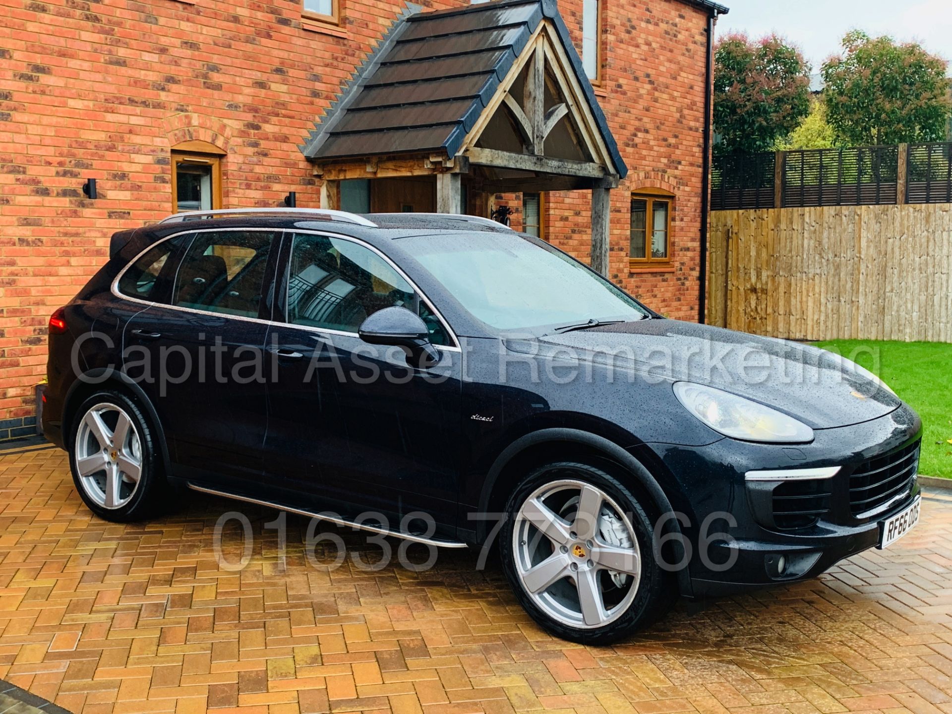 (ON SALE) PORSCHE CAYENNE V8D-S TIPTRONIC(S) 1 OWNER (2017 MODEL) MASSIVE SPEC *SAT NAV* PAN ROOF