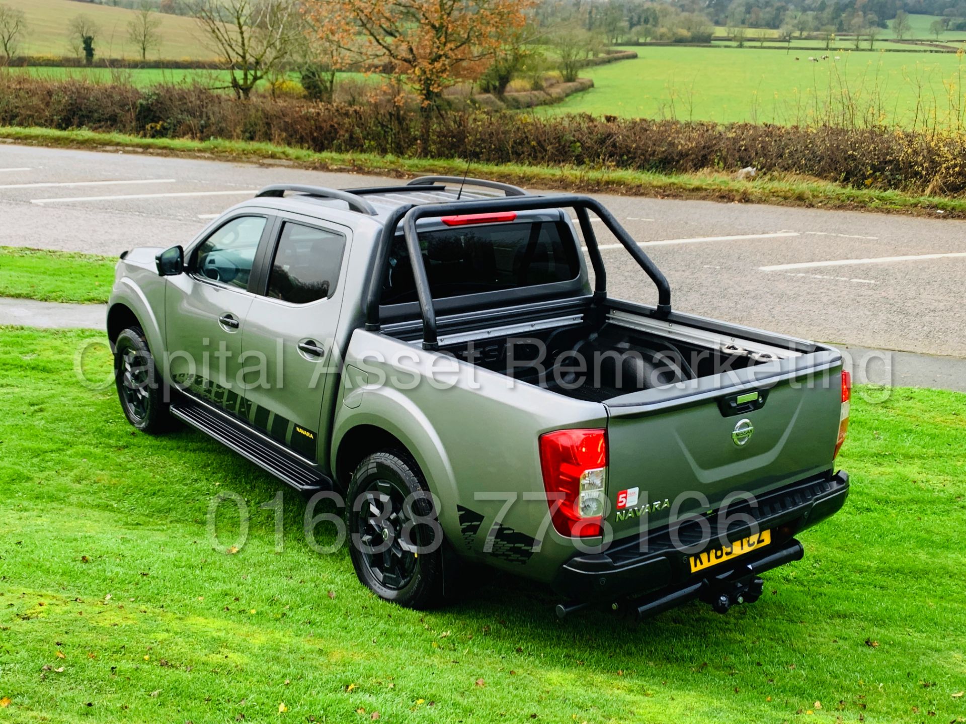 NISSAN NAVARA *N-GUARD* DOUBLE CAB PICK-UP (2019 - 69 REG) '2.3 DCI - 190 BHP - AUTO' *MASSIVE SPEC* - Image 10 of 59