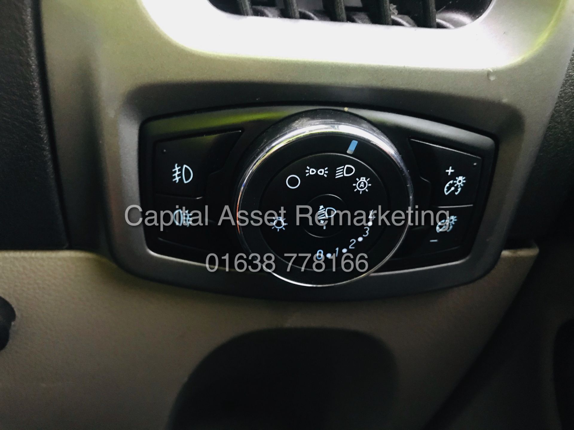 FORD CUSTOM TOURNEO TREND 2.2TDCI "125BHP - 6 SPEED" AIR CON (16 REG) HEATED SEATS - ELEC PACK - Image 24 of 26