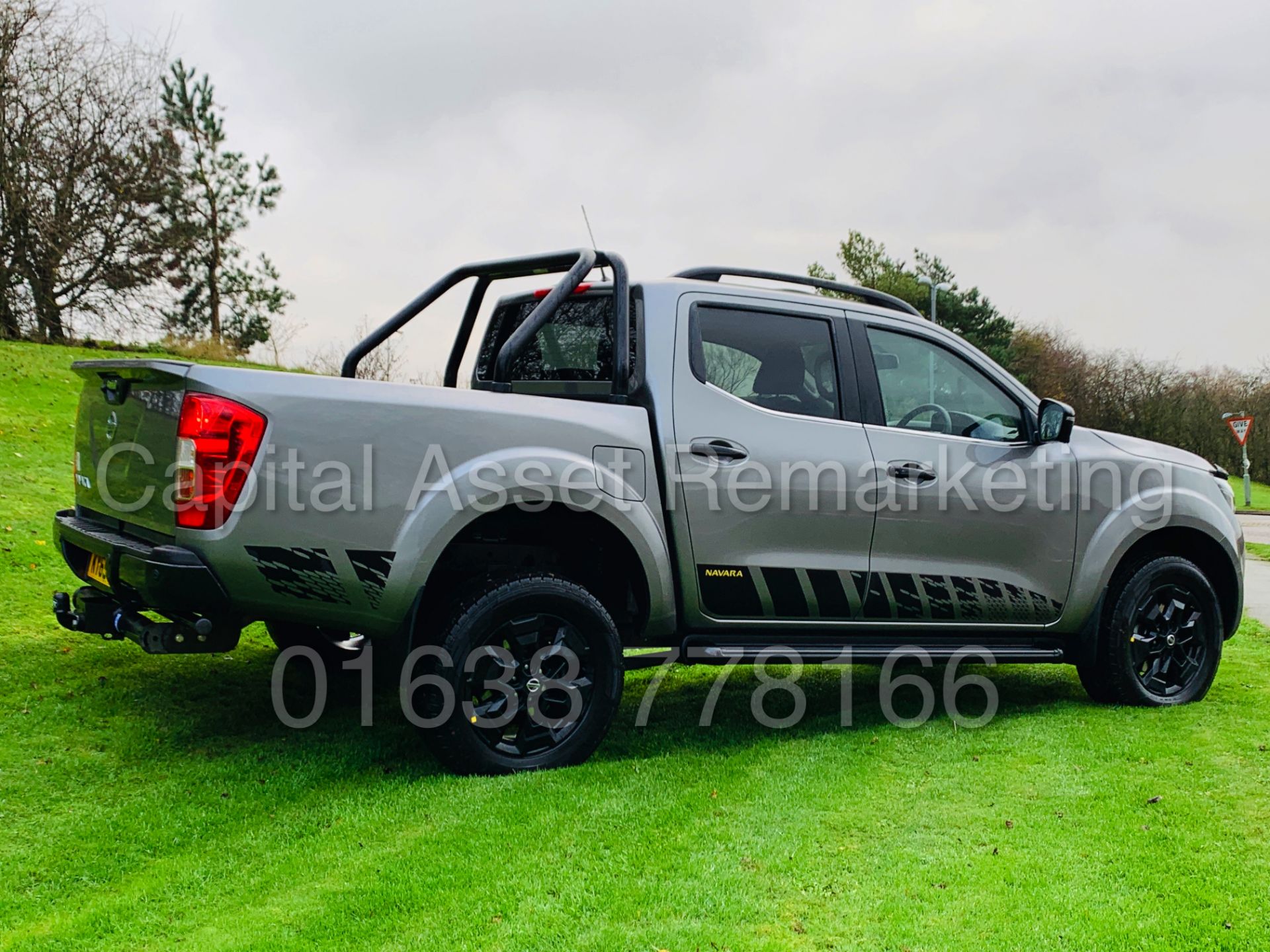 NISSAN NAVARA *N-GUARD* DOUBLE CAB PICK-UP (2019 - 69 REG) '2.3 DCI - 190 BHP - AUTO' *MASSIVE SPEC* - Image 16 of 59