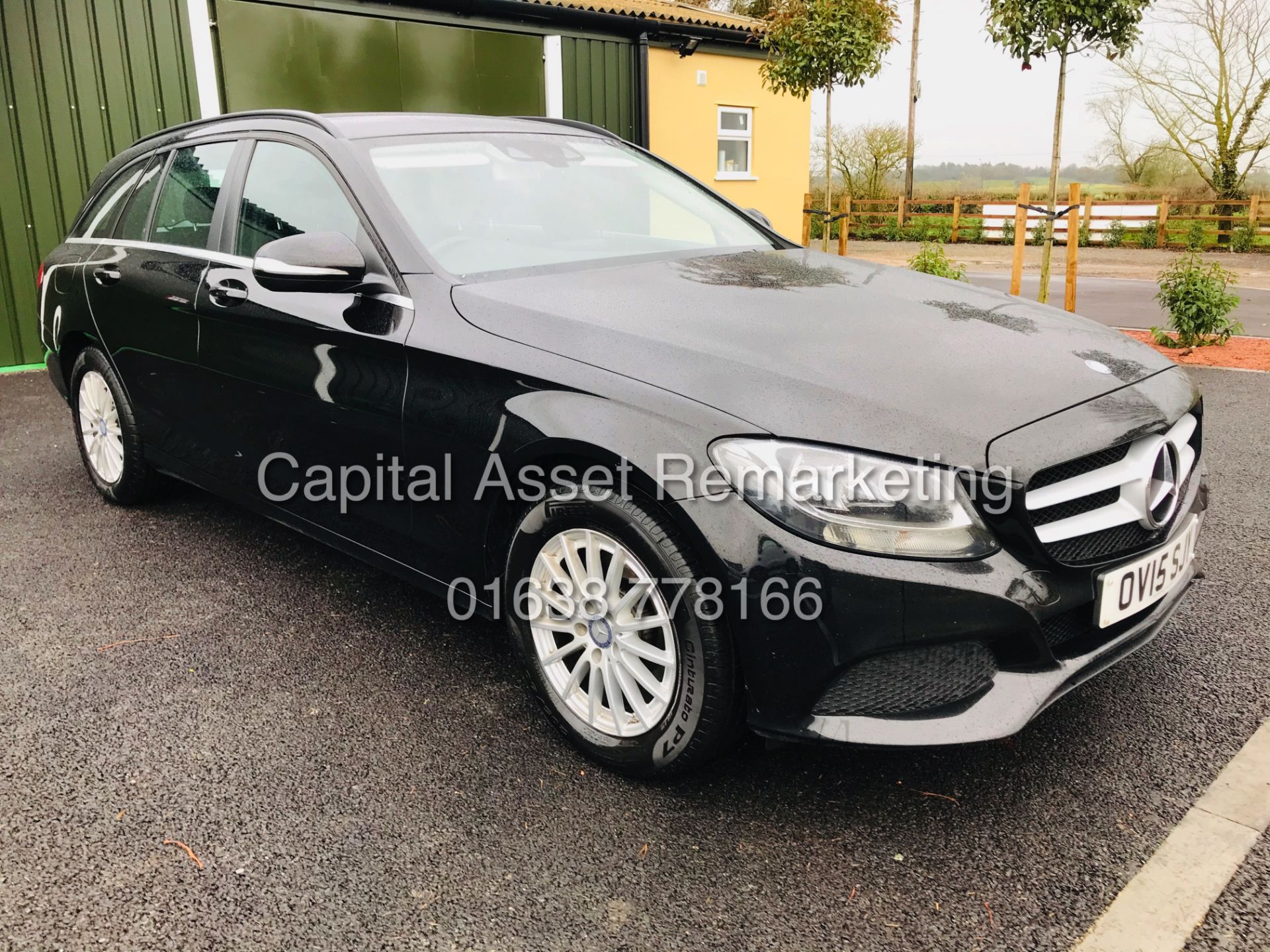 MERCEDES C220d "SPECIAL EQUIPMENT" BLUETHCH ESTATE (15 REG) 1 OWNER - SAT NAV - LEATHER -REAR CAMERA - Image 3 of 31