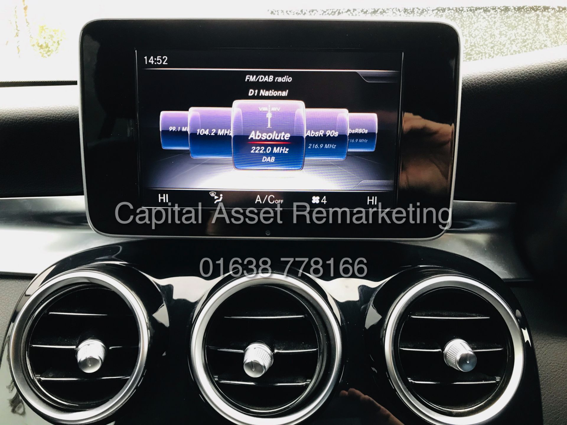 MERCEDES C220d "SPECIAL EQUIPMENT" BLUETHCH ESTATE (15 REG) 1 OWNER - SAT NAV - LEATHER -REAR CAMERA - Image 20 of 31