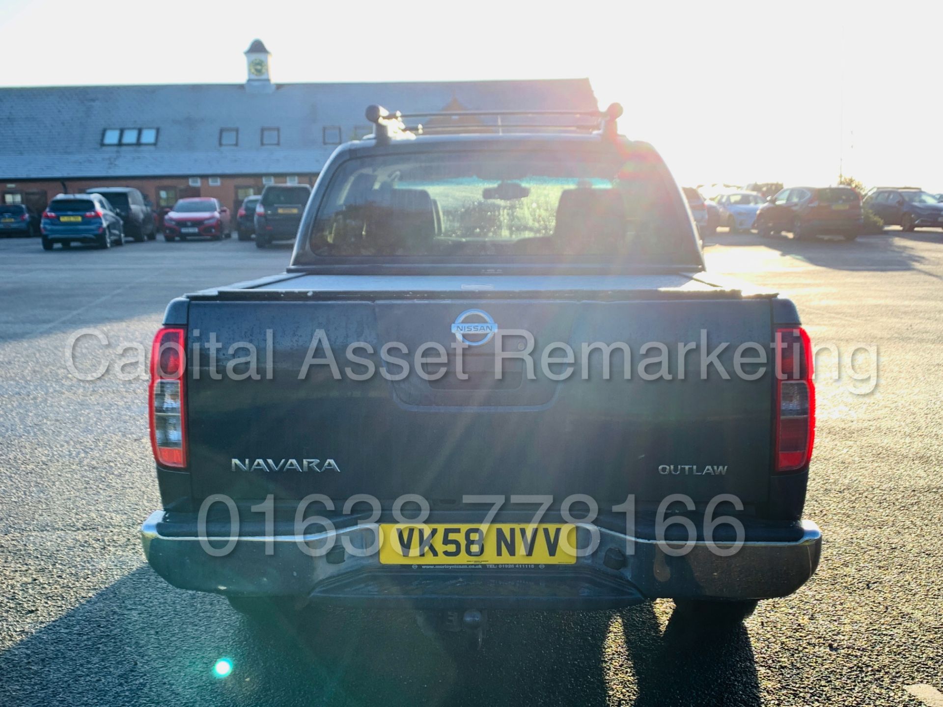 NISSAN NAVARA *OUTLAW* DOUBLE CAB PICK-UP *4X4* (2009) '2.5 DCI-171 BHP- 6 SPEED' *AIR CON* (NO VAT) - Image 8 of 42