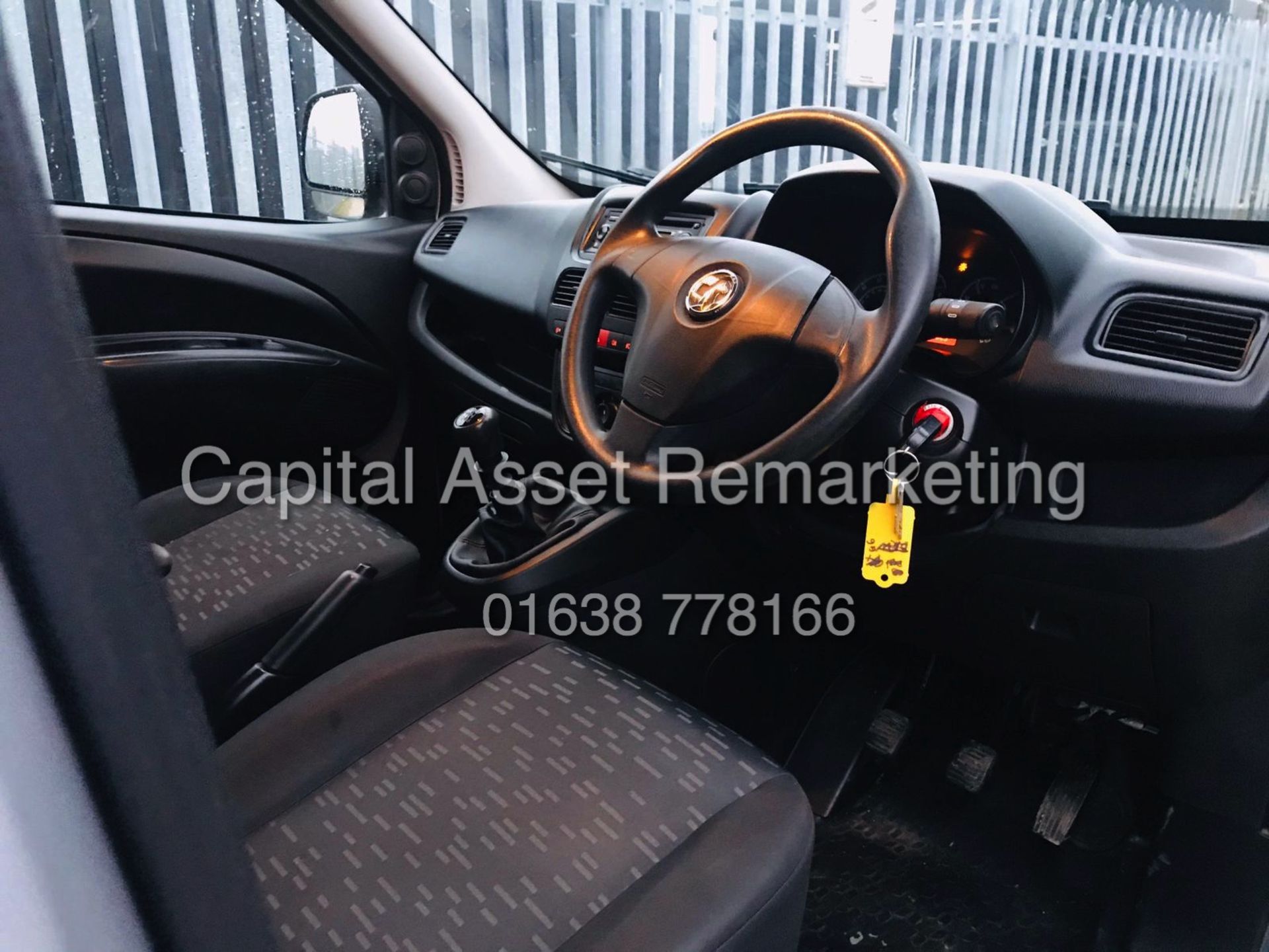 VAUXHALL COMBO 1.6CDTI "SPORT" 6 SPEED - 1 OWNER ( 13 REG) 75,000 MILES FSH *AC* ELEC PACK - SLD - Image 9 of 15