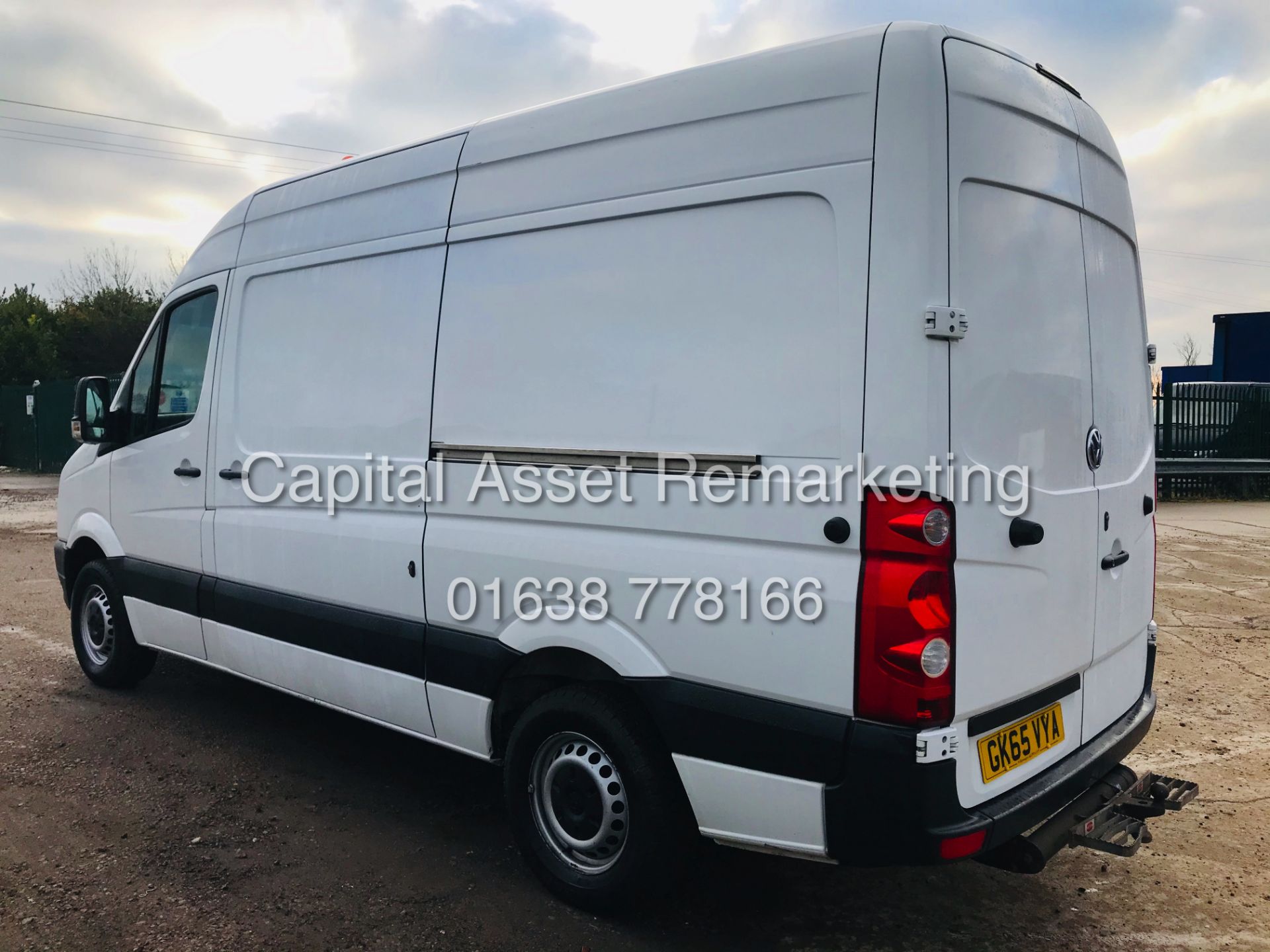 VOLKSWAGEN CRAFTER 2.0TDI CR35 (2016 MODEL) 1 OWNER WITH ONLY 89K FROM NEW-6 SPEED-CRUISE-ELEC PACK - Image 6 of 18