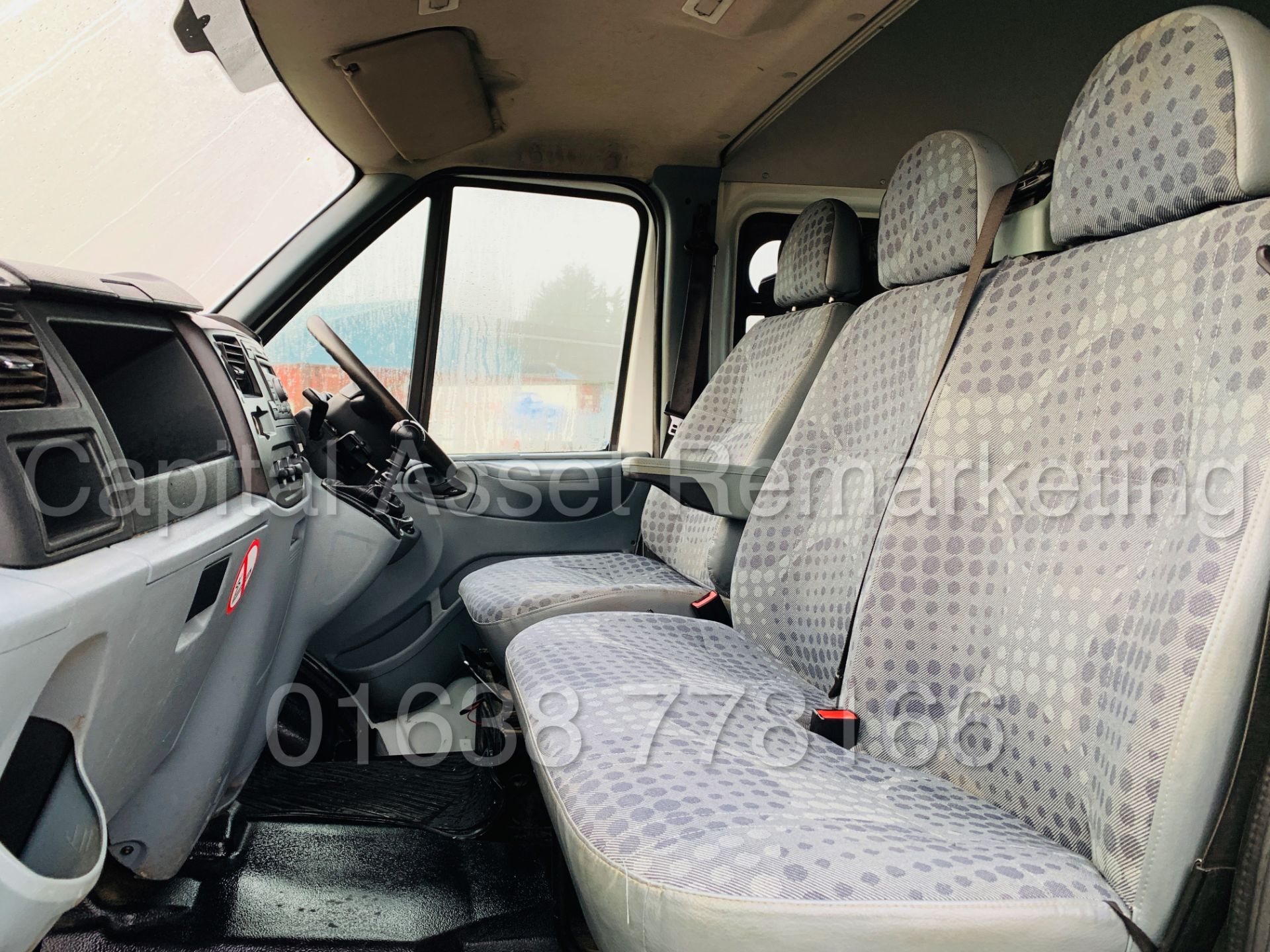 FORD TRANSIT T350 *LWB - 7 SEATER MESSING UNIT* (2014 MODEL) '2.4 TDCI - 6 SPEED' *ON BOARD TOILET* - Image 19 of 44