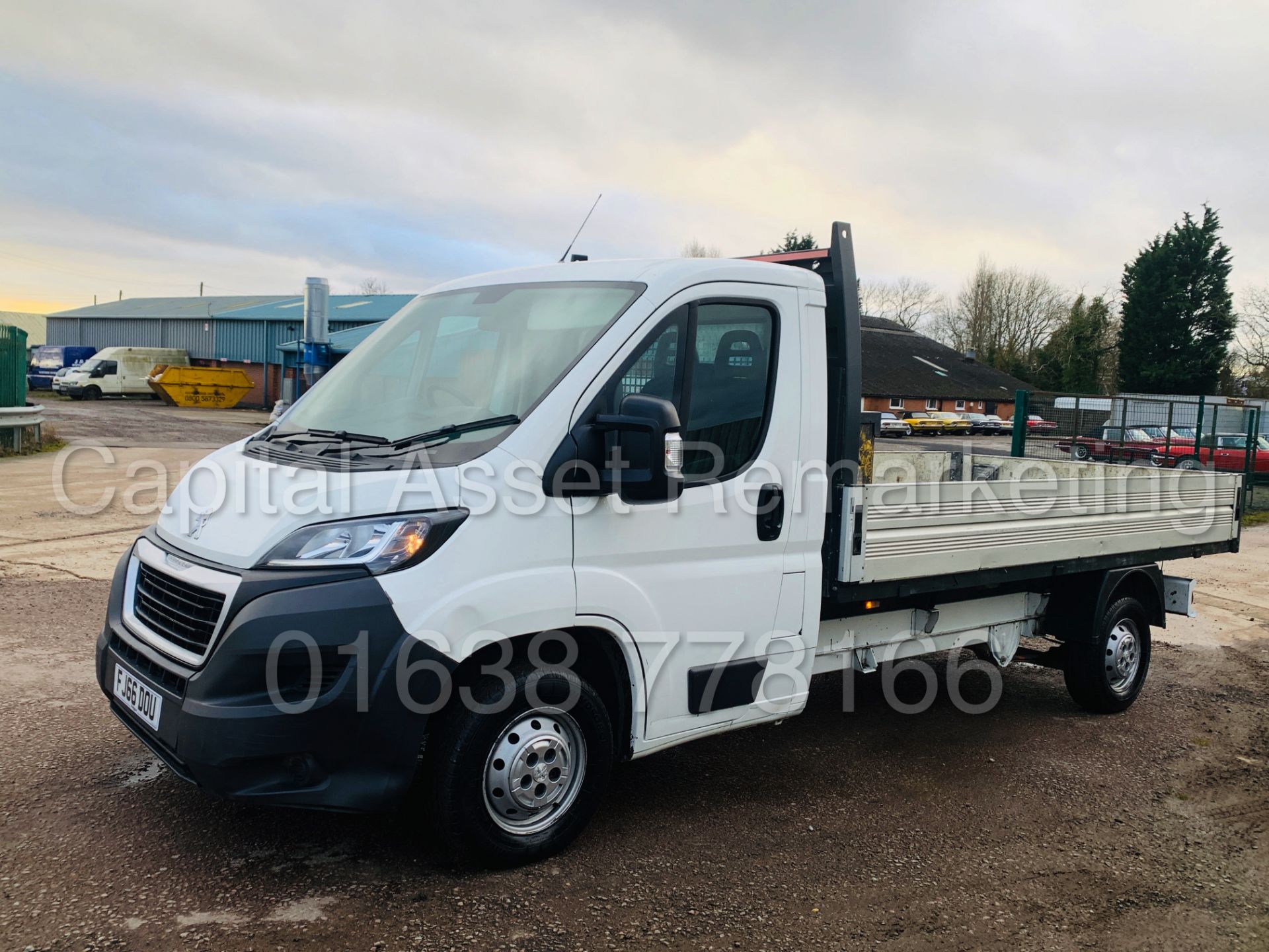 PEUGEOT BOXER *LWB - DROPSIDE TRUCK* (2017 - EURO 6 MODEL) '2.0 HDI - 6 SPEED' *ONLY 45,000 MILES* - Image 7 of 35
