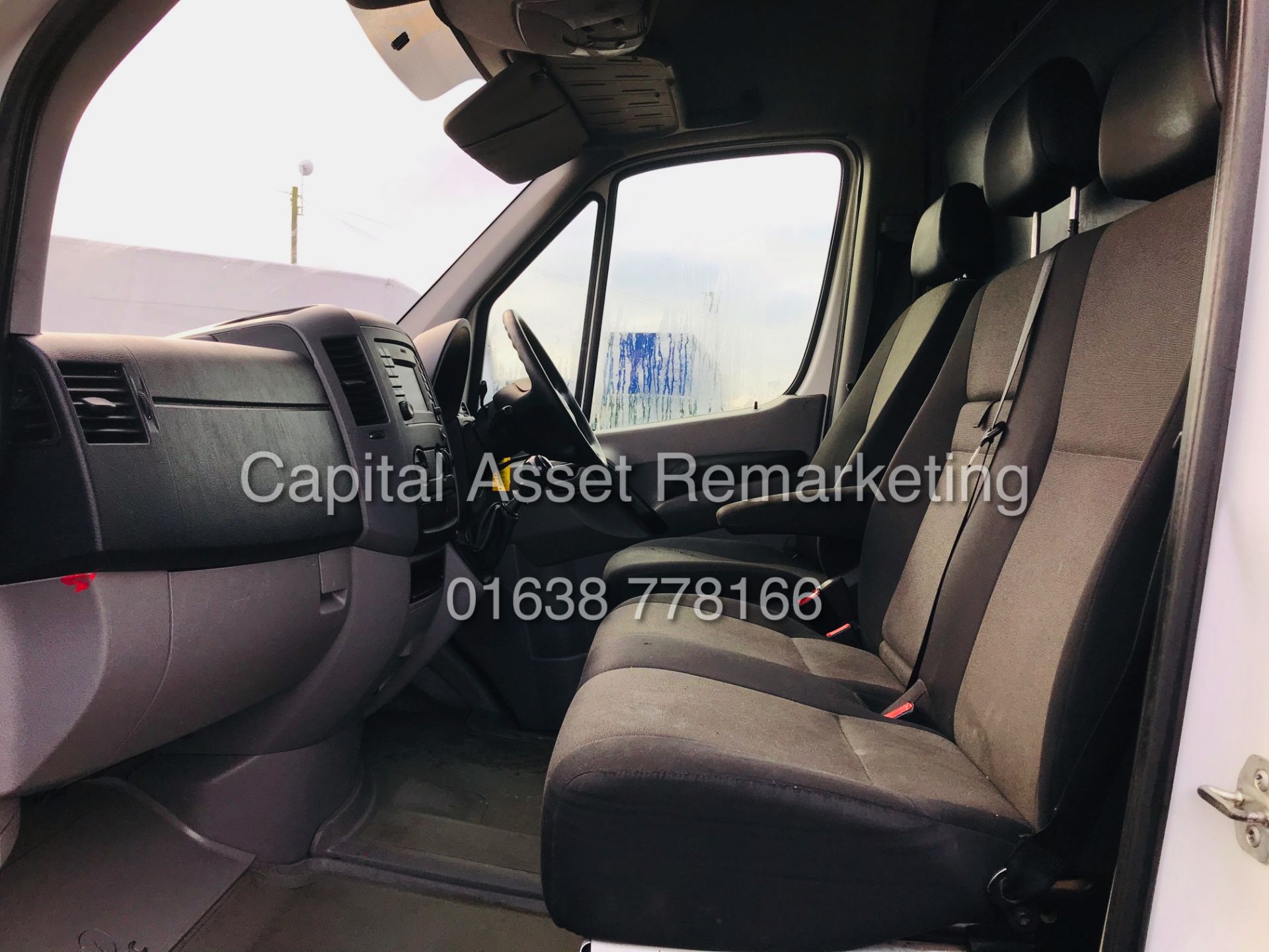 VOLKSWAGEN CRAFTER 2.0TDI CR35 (2016 MODEL) 1 OWNER WITH ONLY 89K FROM NEW-6 SPEED-CRUISE-ELEC PACK - Image 16 of 18