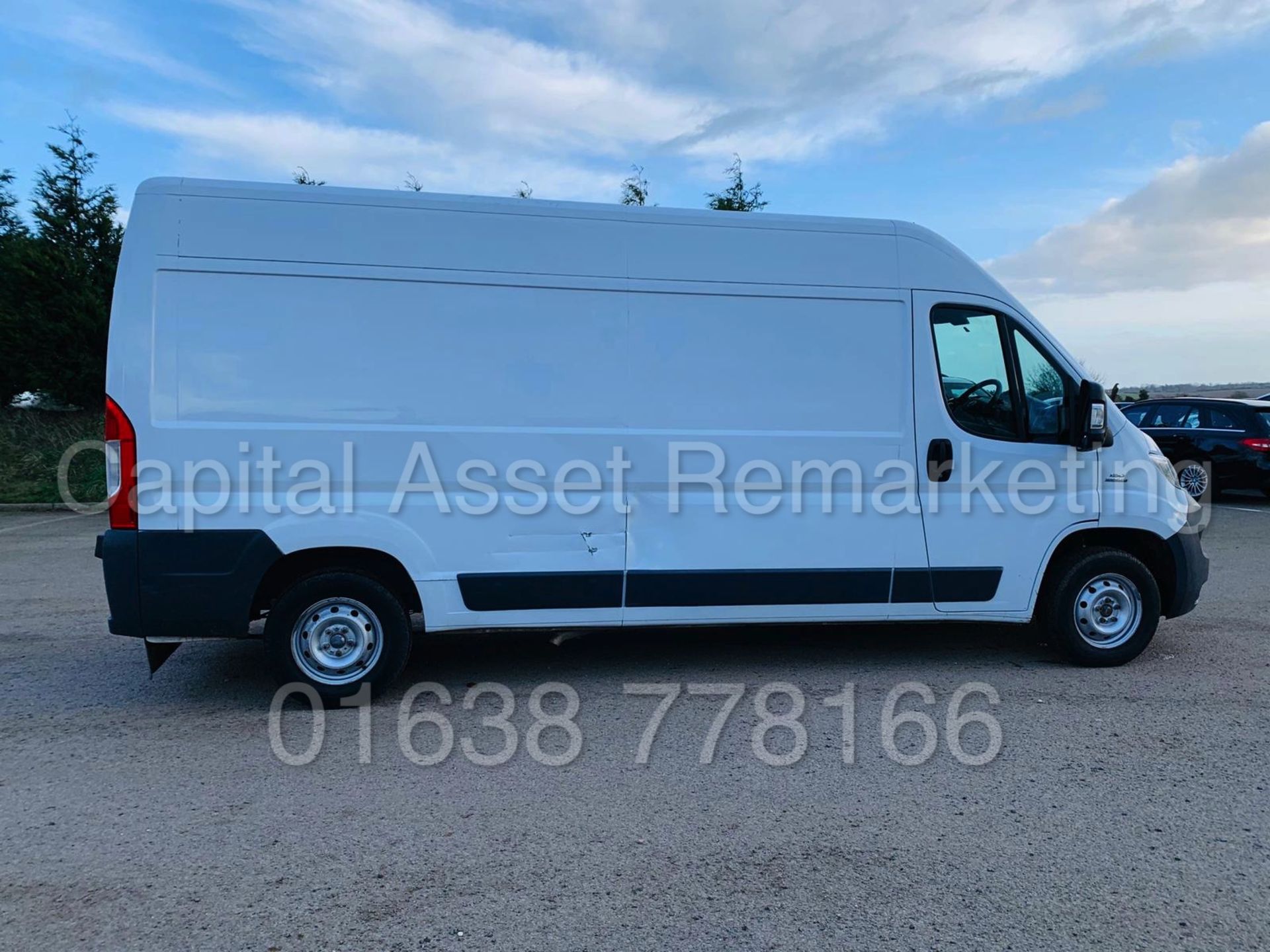 FIAT DUCATO 35 *LWB HI-ROOF* (2015 -NEW MODEL) '2.3 DIESEL -130 BHP - 6 SPEED' (3500 KG) *LOW MILES* - Image 11 of 27