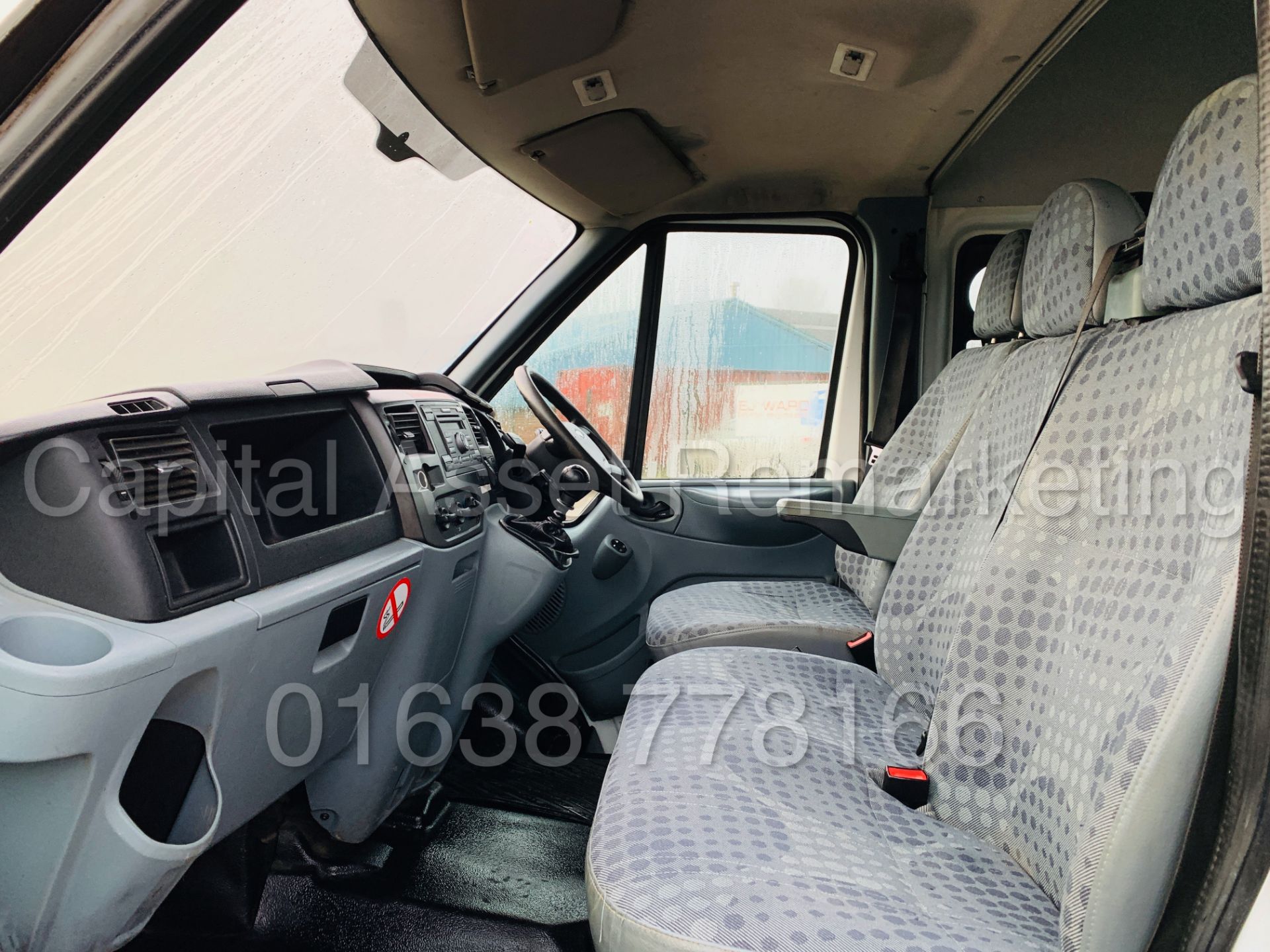 FORD TRANSIT T350 *LWB - 7 SEATER MESSING UNIT* (2014 MODEL) '2.4 TDCI - 6 SPEED' *ON BOARD TOILET* - Image 18 of 44