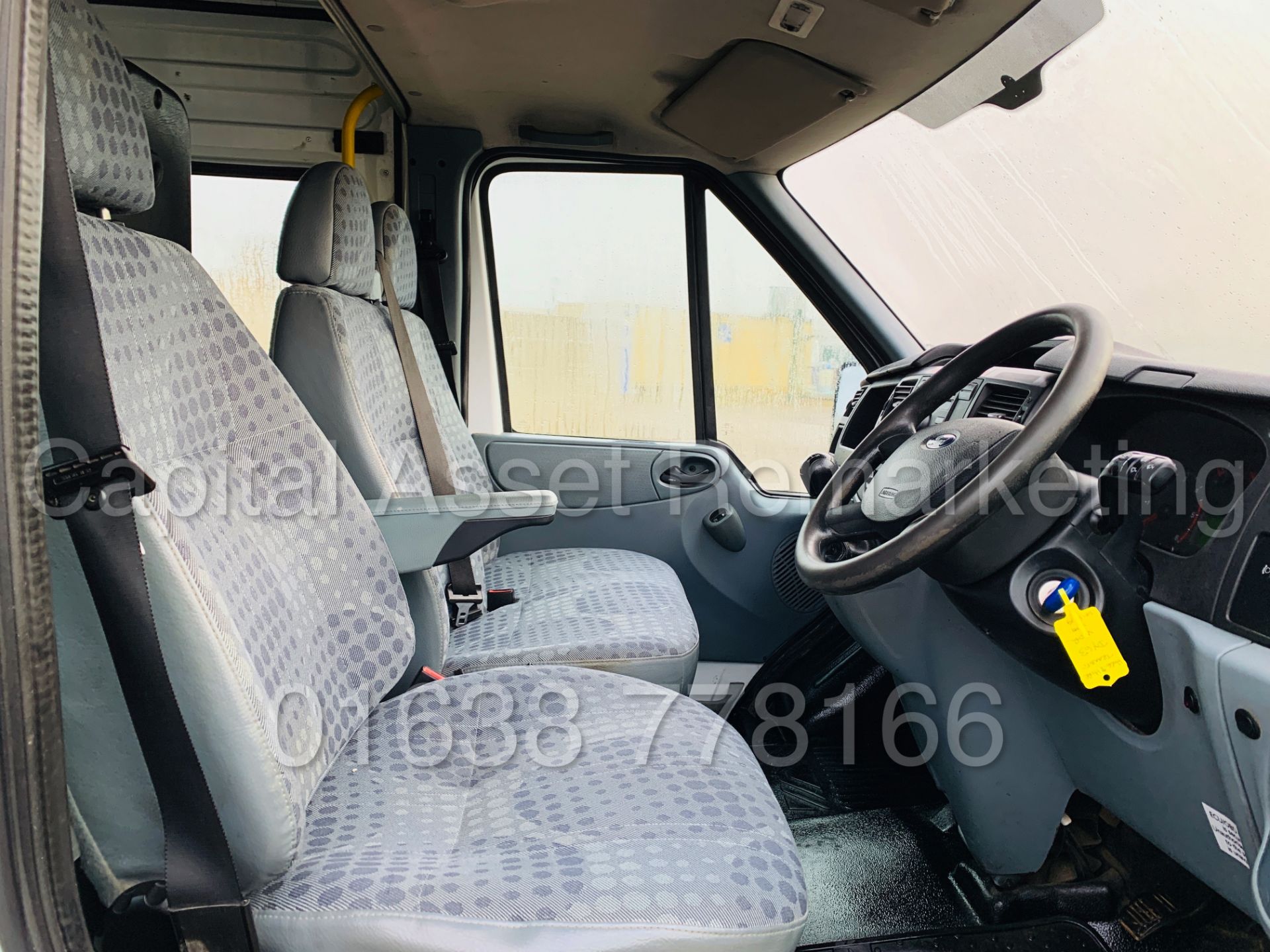 FORD TRANSIT T350 *LWB - 7 SEATER MESSING UNIT* (2014 MODEL) '2.4 TDCI - 6 SPEED' *ON BOARD TOILET* - Image 34 of 44