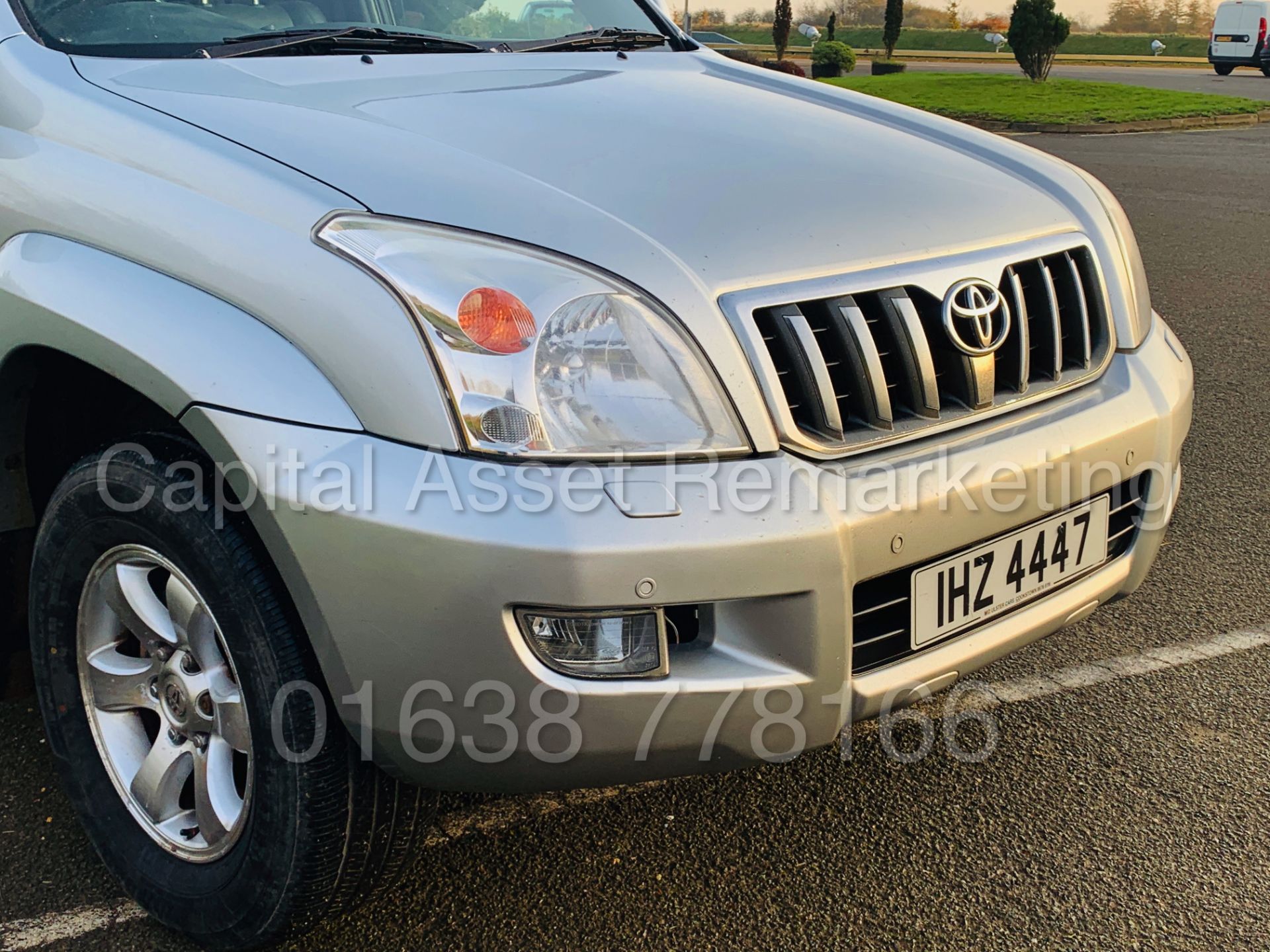 TOYOTA LAND CRUISER *INVINCIBLE* 7 SEATER SUV (2007 MODEL) '3.0 D-4D -AUTOMATIC' *TOP SPEC* (NO VAT) - Image 13 of 50