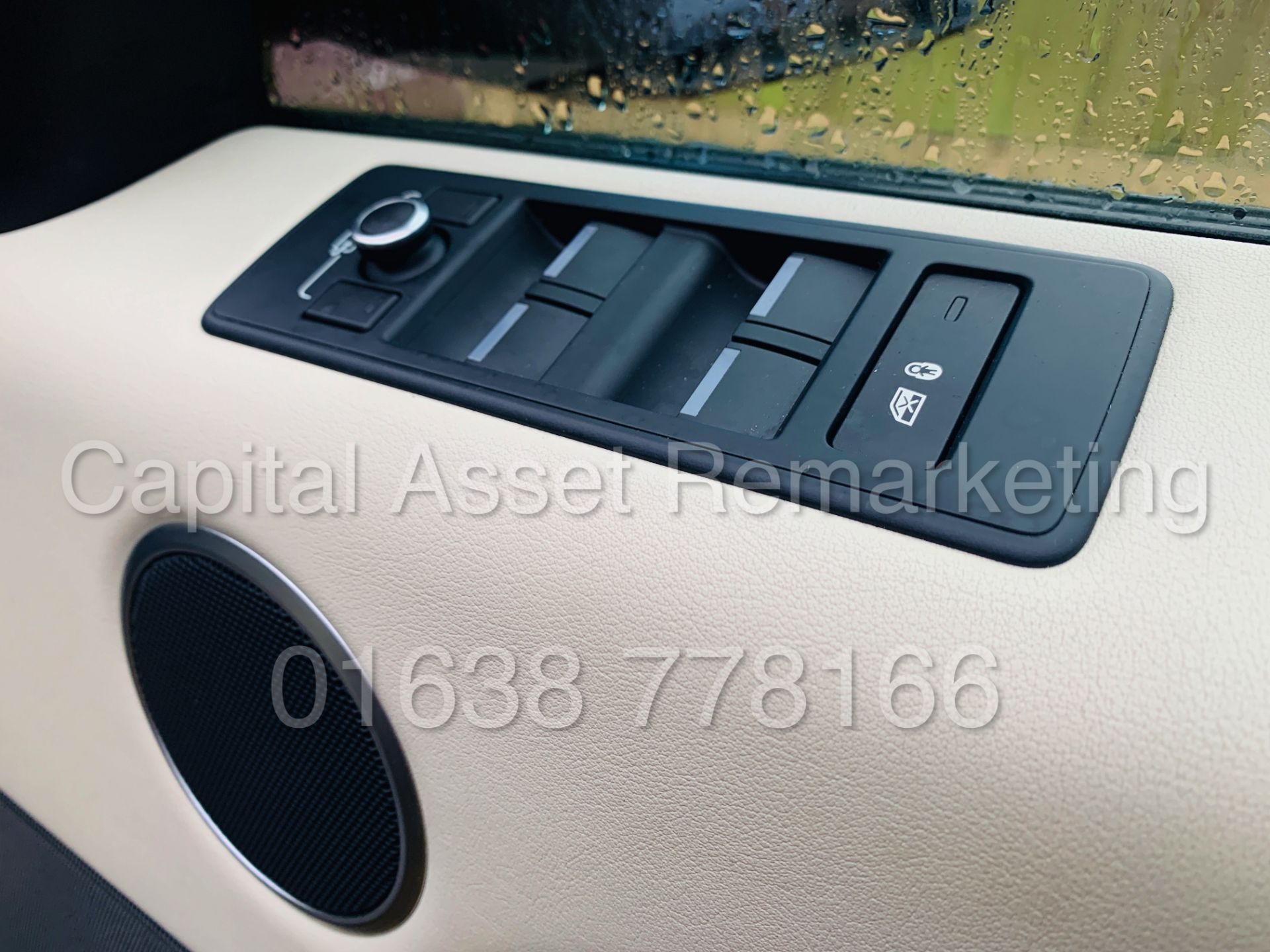 RANGE ROVER SPORT *HSE EDITION* SUV (2016 MODEL) '3.0 SDV6 - 8 SPEED AUTO' *MASSIVE SPEC* (1 OWNER) - Image 43 of 66