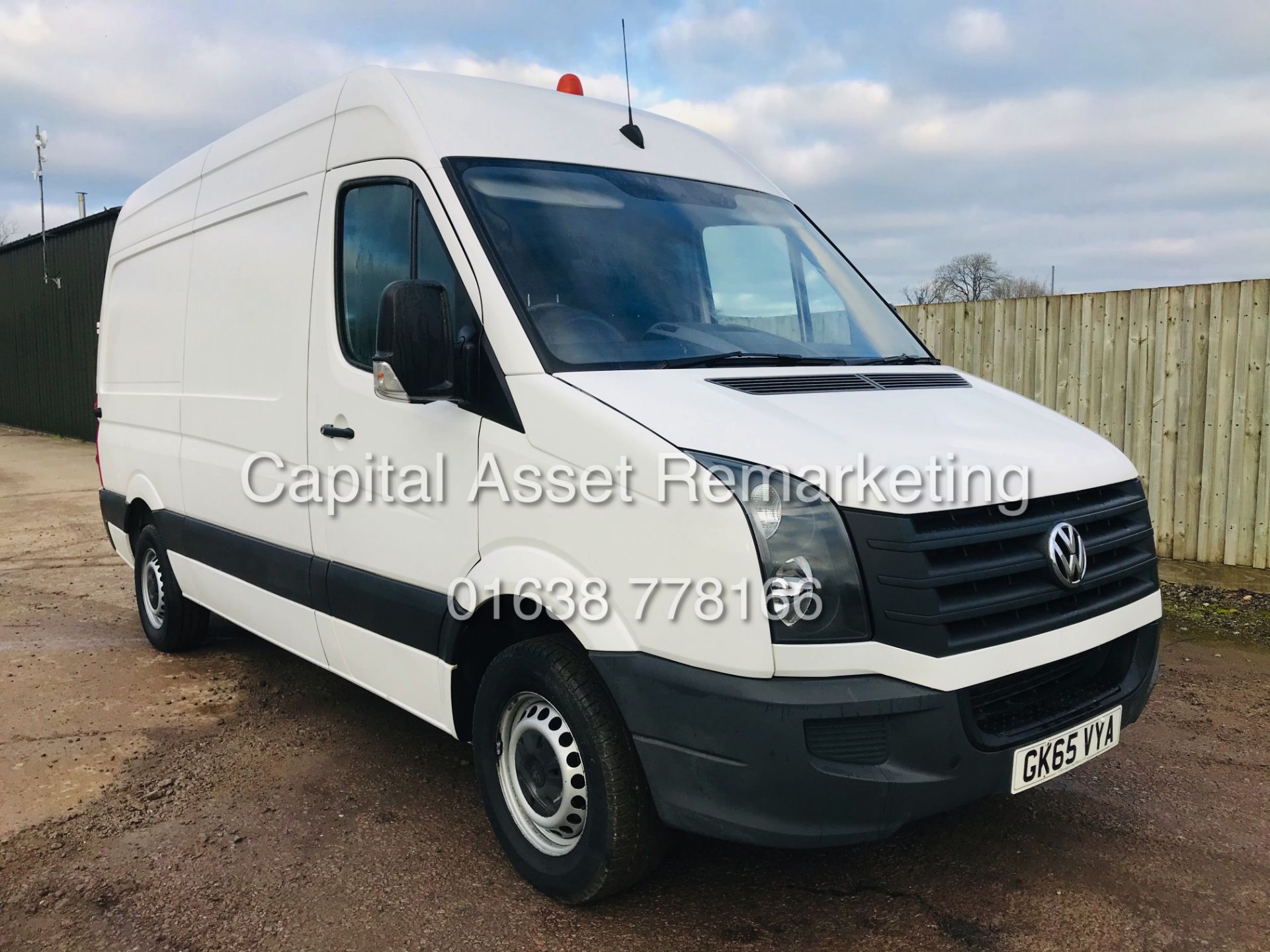 VOLKSWAGEN CRAFTER 2.0TDI CR35 (2016 MODEL) 1 OWNER WITH ONLY 89K FROM NEW-6 SPEED-CRUISE-ELEC PACK - Image 4 of 18