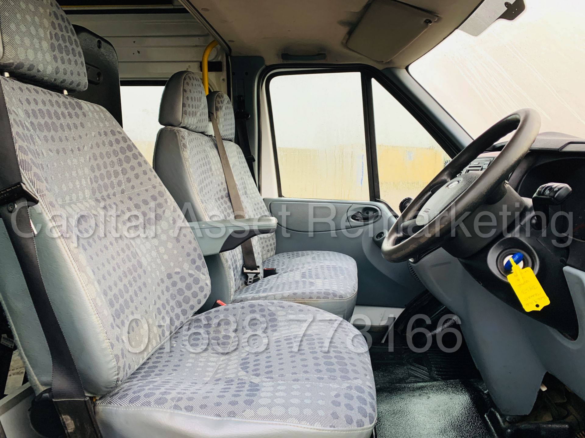 FORD TRANSIT T350 *LWB - 7 SEATER MESSING UNIT* (2014 MODEL) '2.4 TDCI - 6 SPEED' *ON BOARD TOILET* - Image 33 of 44