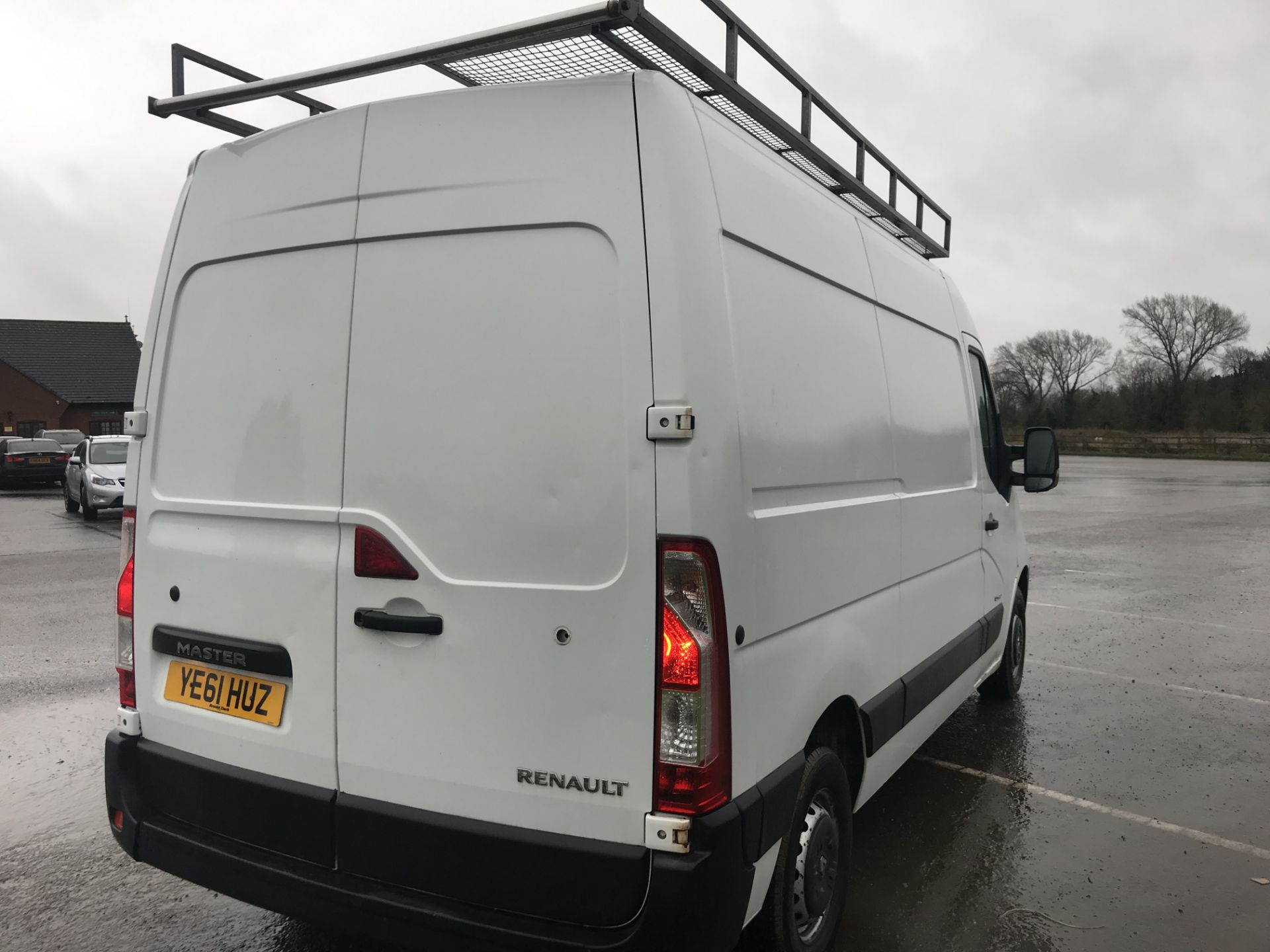 RENAULT MASTER 2.3DCI MM35 MEDIUM WHEEL BASE HIGH ROOF - 2012 MODEL - ELEC PACK ROOF RACK - LOOK!!! - Image 2 of 6