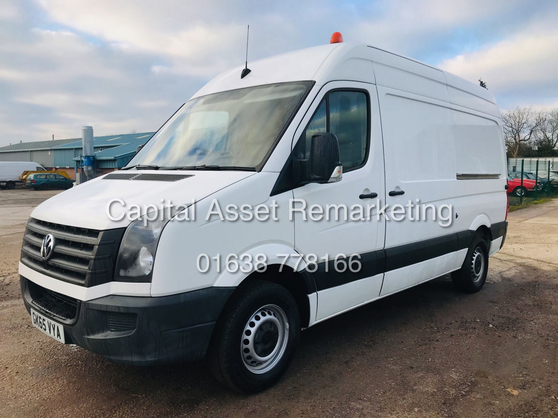 VOLKSWAGEN CRAFTER 2.0TDI CR35 (2016 MODEL) 1 OWNER WITH ONLY 89K FROM NEW-6 SPEED-CRUISE-ELEC PACK - Image 2 of 18