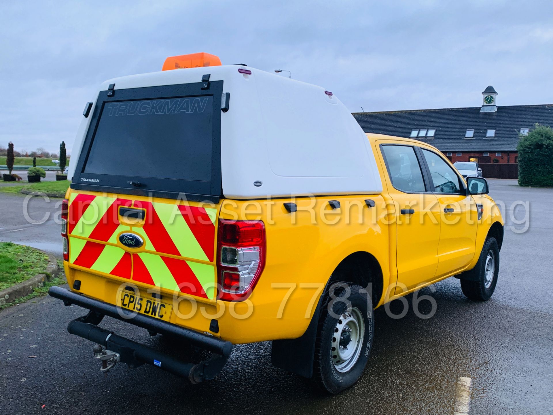 FORD RANGER *4X4 DOUBLE CAB PICK-UP* (2015 - NEW MODEL) '2.2 TDCI - 6 SPEED' **ONLY 30,000 MILES** - Image 11 of 35