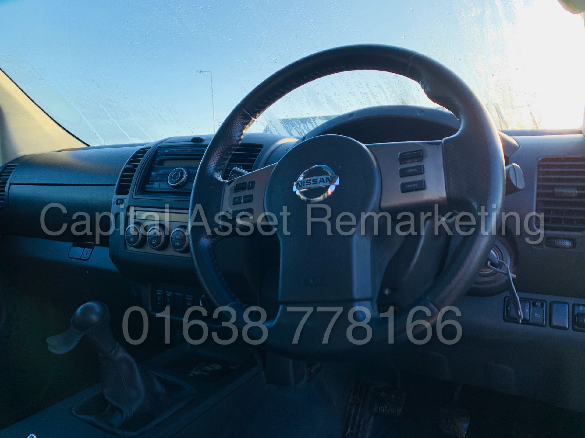 NISSAN NAVARA *OUTLAW* DOUBLE CAB PICK-UP *4X4* (2009) '2.5 DCI-171 BHP- 6 SPEED' *AIR CON* (NO VAT) - Image 31 of 42
