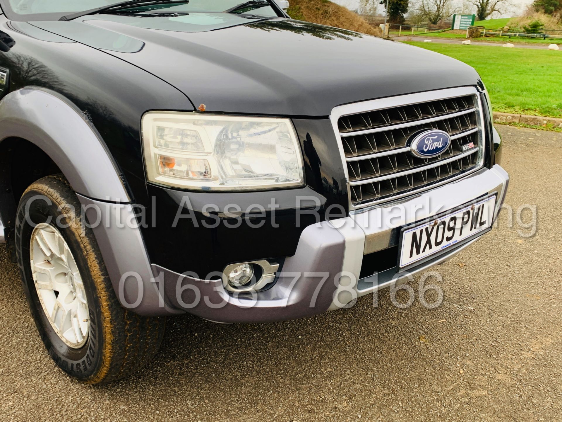 FORD RANGER *WILDTRAK* DOUBLE CAB PICK-UP *4X4* (2009) '3.0 TDCI - 156 BHP* (FULLY LOADED) - Image 14 of 37