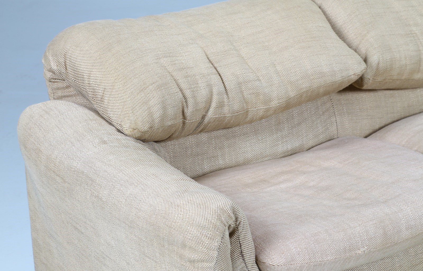 VICO MAGISTRETTI Sofa. - Image 3 of 6