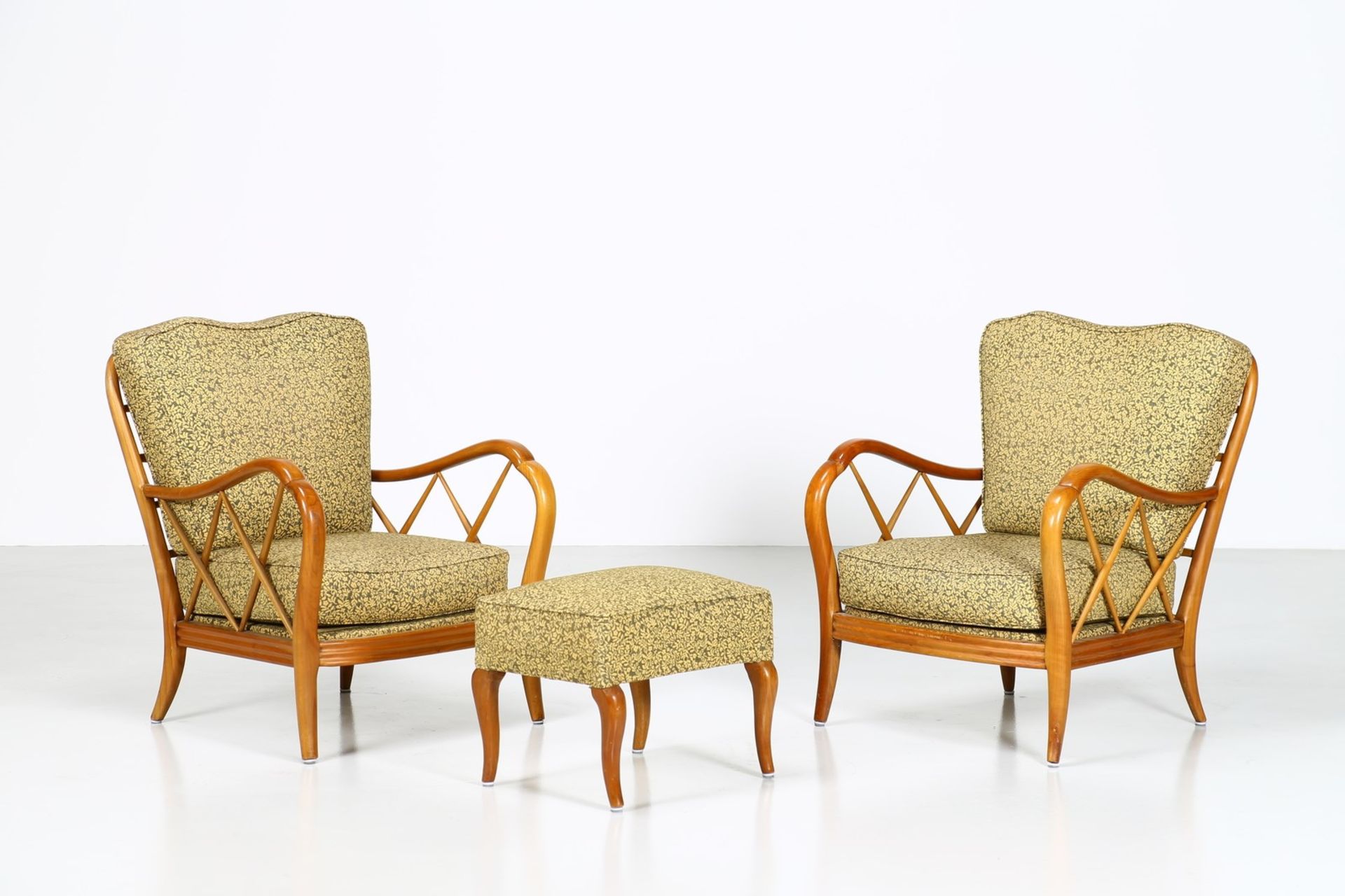 MANIFATTURA ITALIANA Pair of armchairs and pouf.