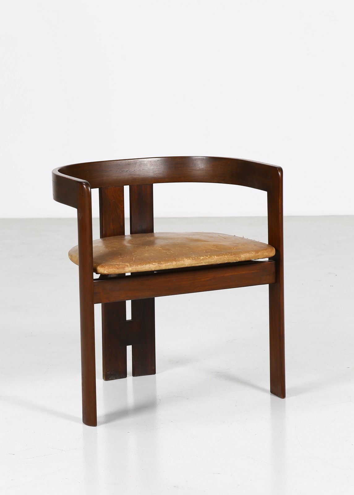 AFRA (1937 -2011) & TOBIA (n. 1935) SCARPA Chair.