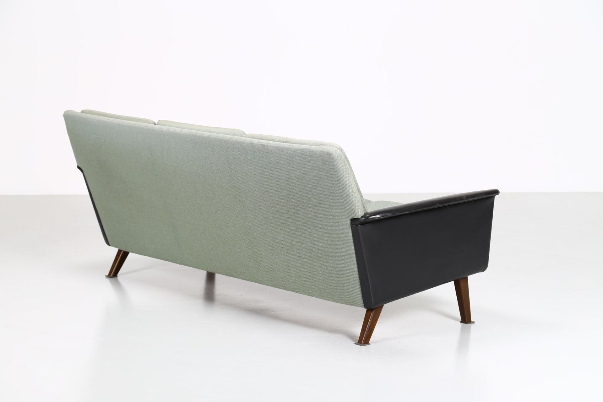 OHLSSON FOLKE Sofa. - Bild 5 aus 7