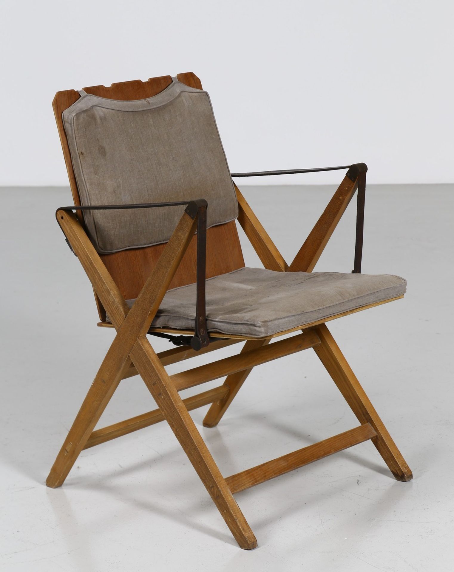 STUDIO BBPR (BANFI, BELGIOIOSO, PERESSUTTI, ROGERS) Chair.