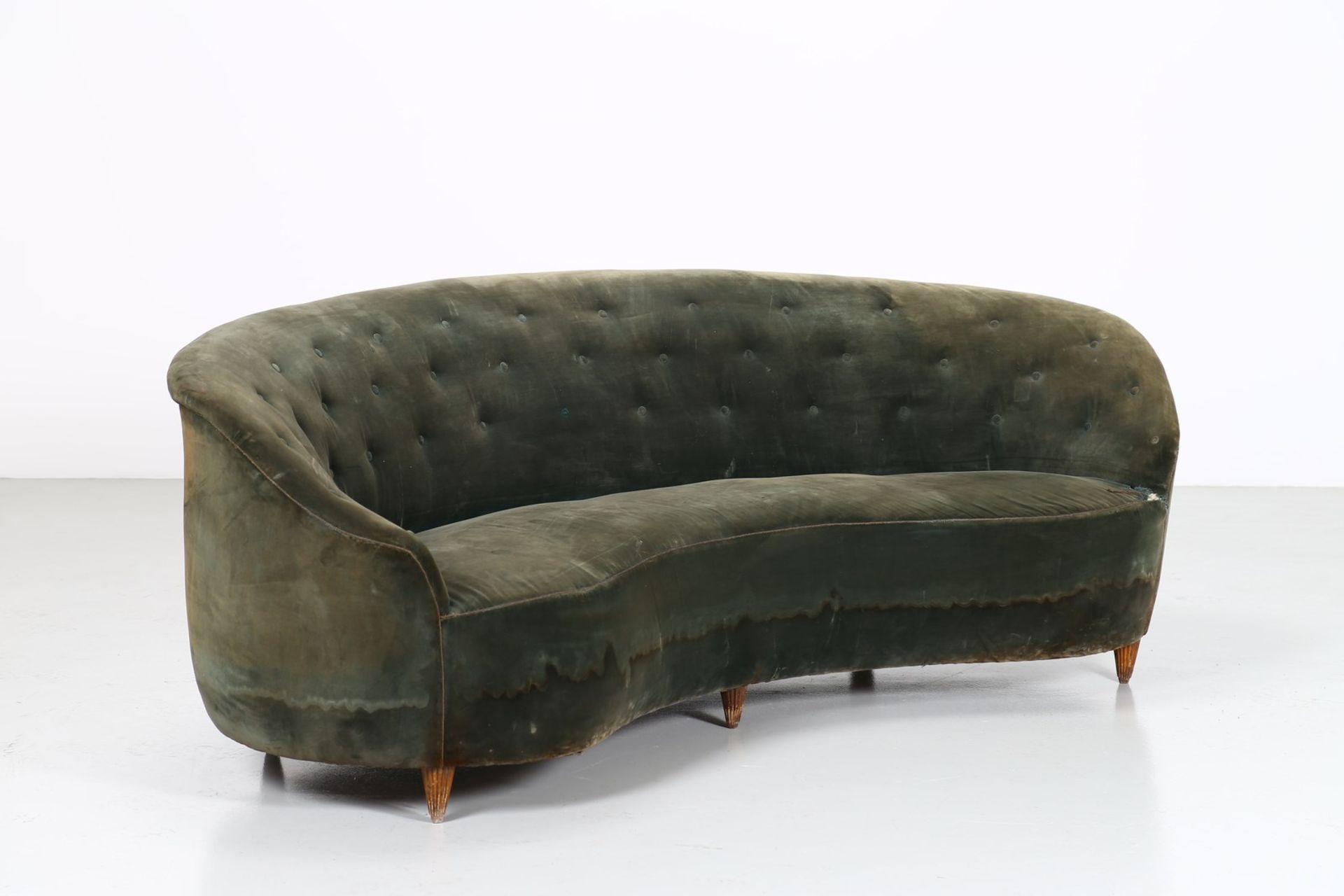 GIO PONTI Sofa.