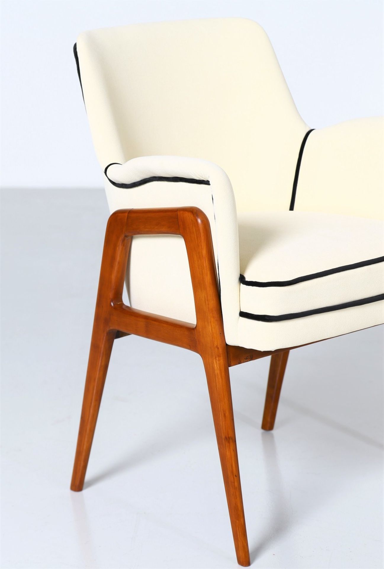 GIO PONTI Attributed to. Pair of armchairs. - Bild 3 aus 6