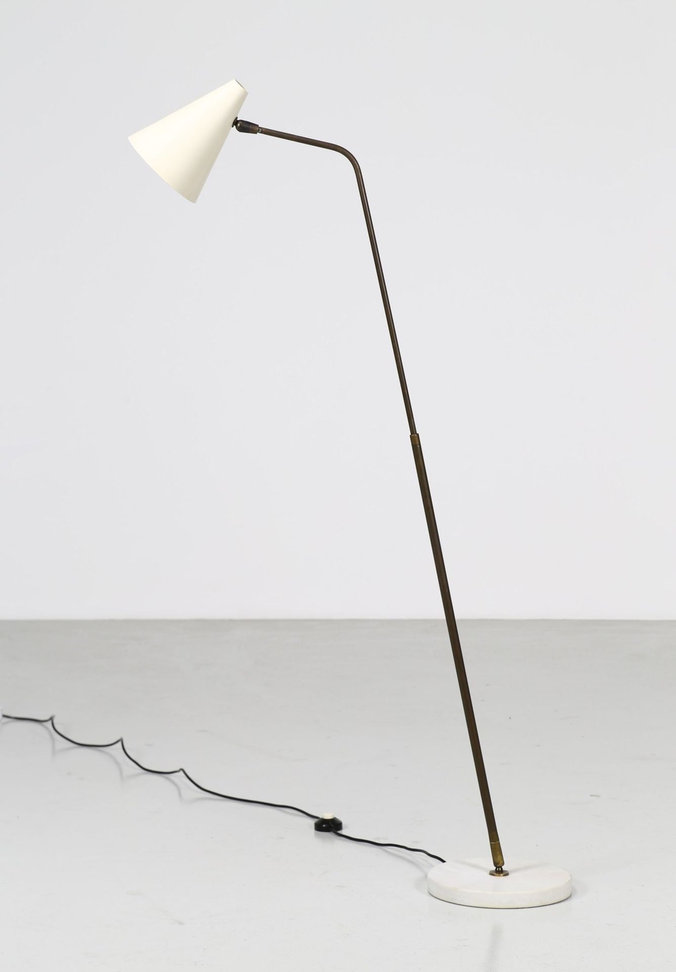 GIUSEPPE OSTUNI Floor lamp.