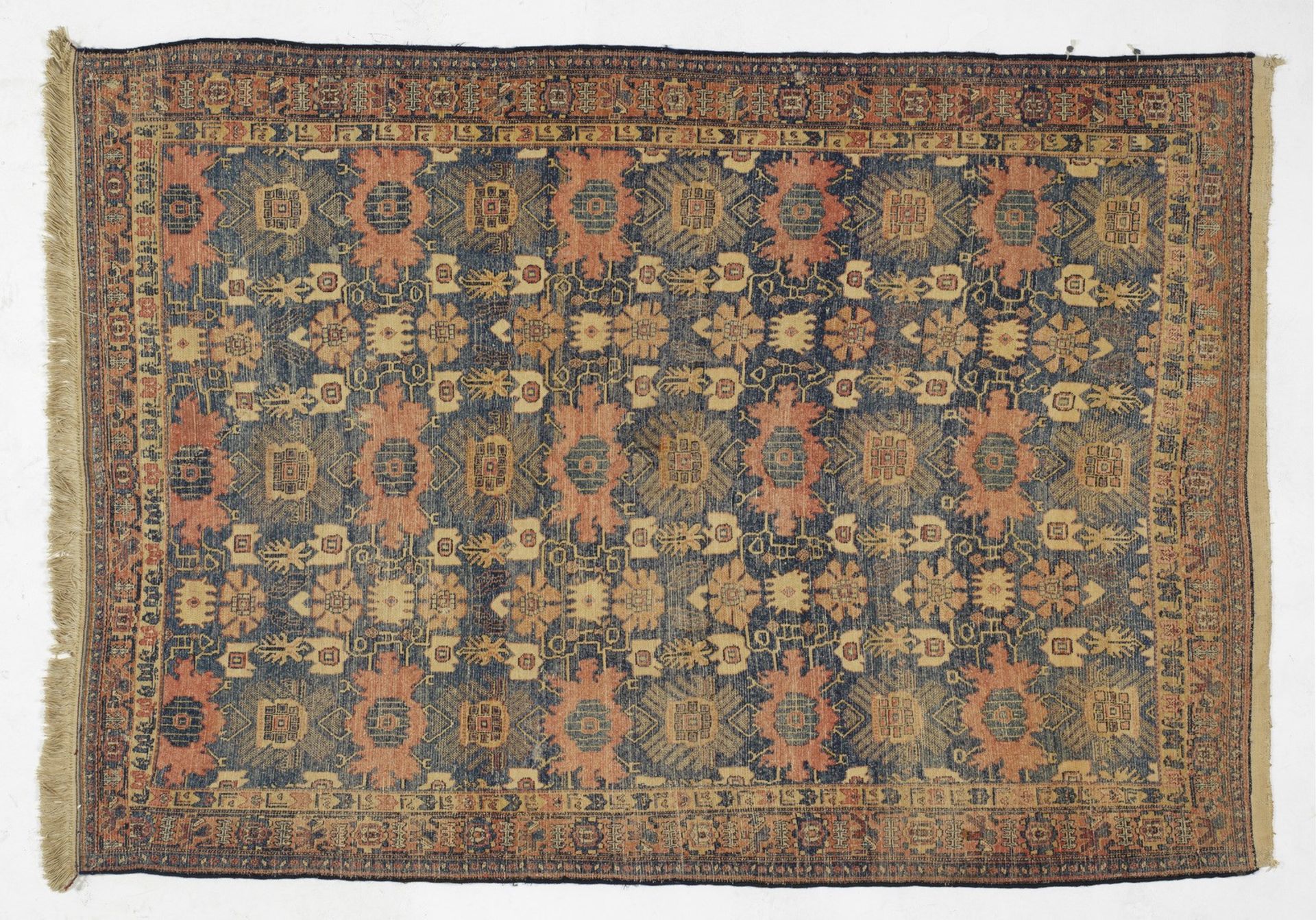 Sennè. Hand-knotted and hand-worked carpet, motif to crabs. - Bild 2 aus 2