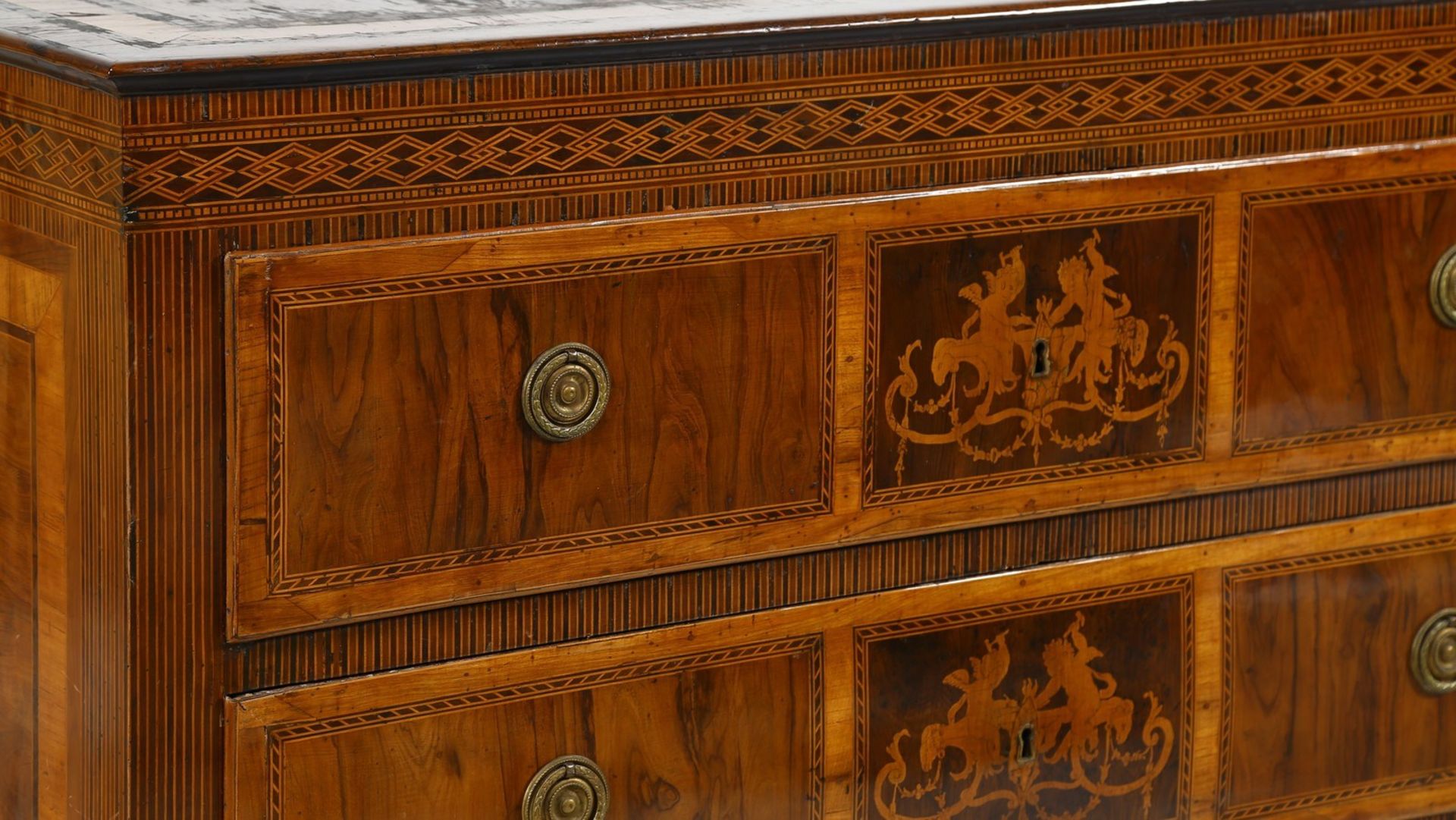 MANIFATTURA ITALIANA DEL XVIII SECOLO Dresser inlaid in exotic woods with two drawers. - Bild 6 aus 10