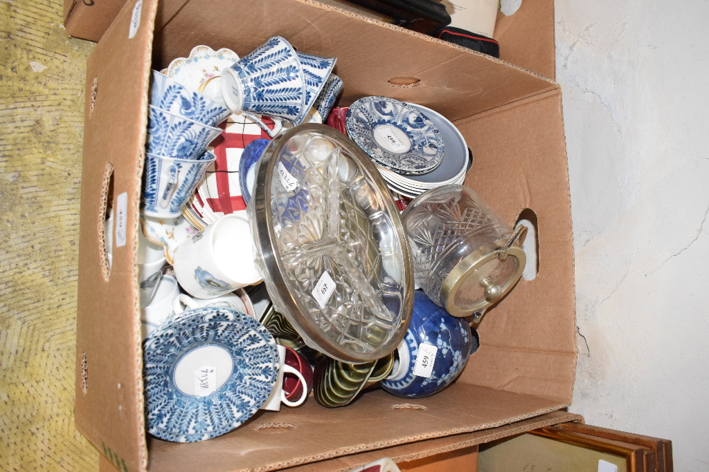 A mantel clock, an oil lamp, cutlery and other items (4 boxes) - Image 2 of 4