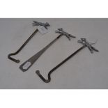 A pair of boot pulls, with running fox finials, and a matching shoe horn (3)