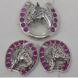 A pair of novelty silver horses head and horseshoe cufflinks, and a similar brooch (2) Modern